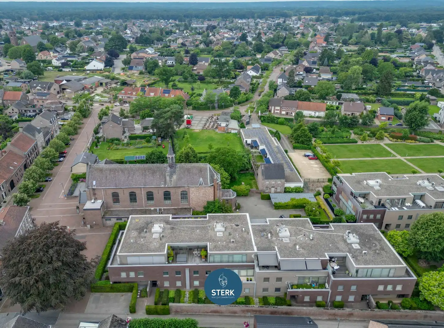 GELIJKVLOERS APPARTEMENT MET 2 SLPKS IN 'HET MOOISTE DORP VAN VLAANDEREN' !  foto 26
