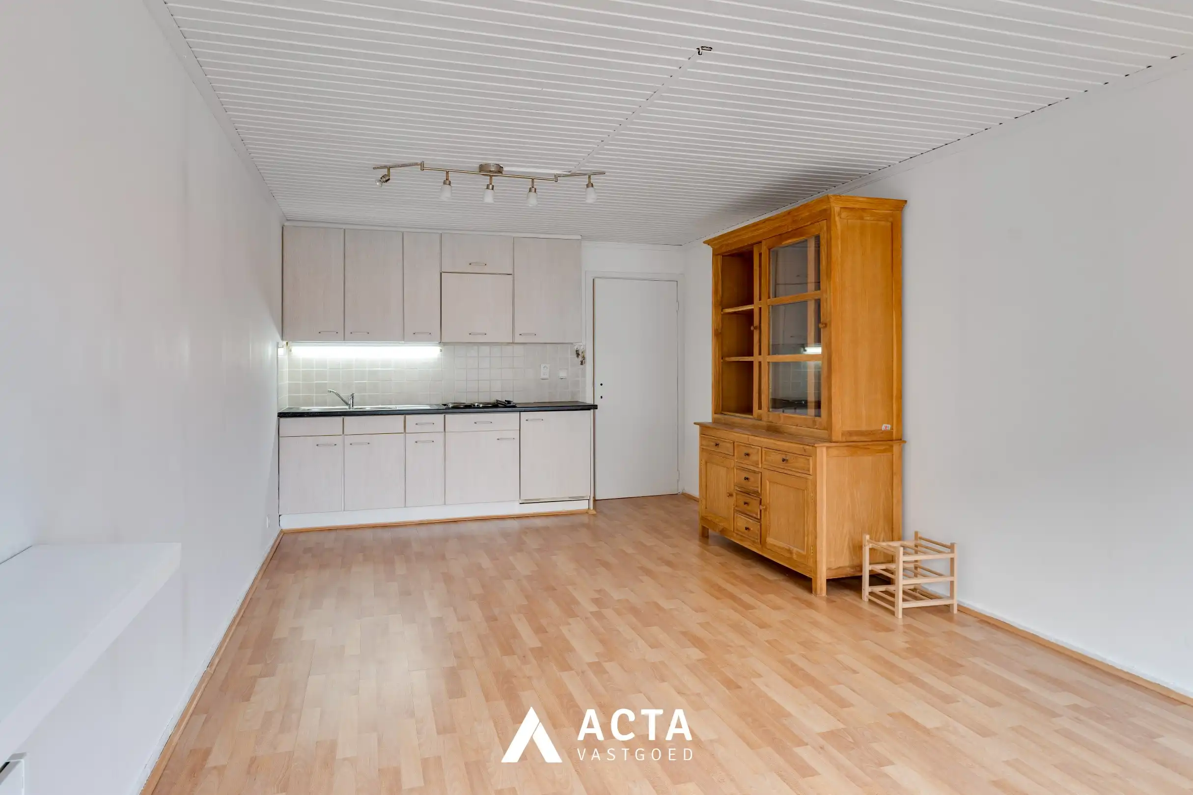 Instapklare studio met terras in Mariakerke foto 2