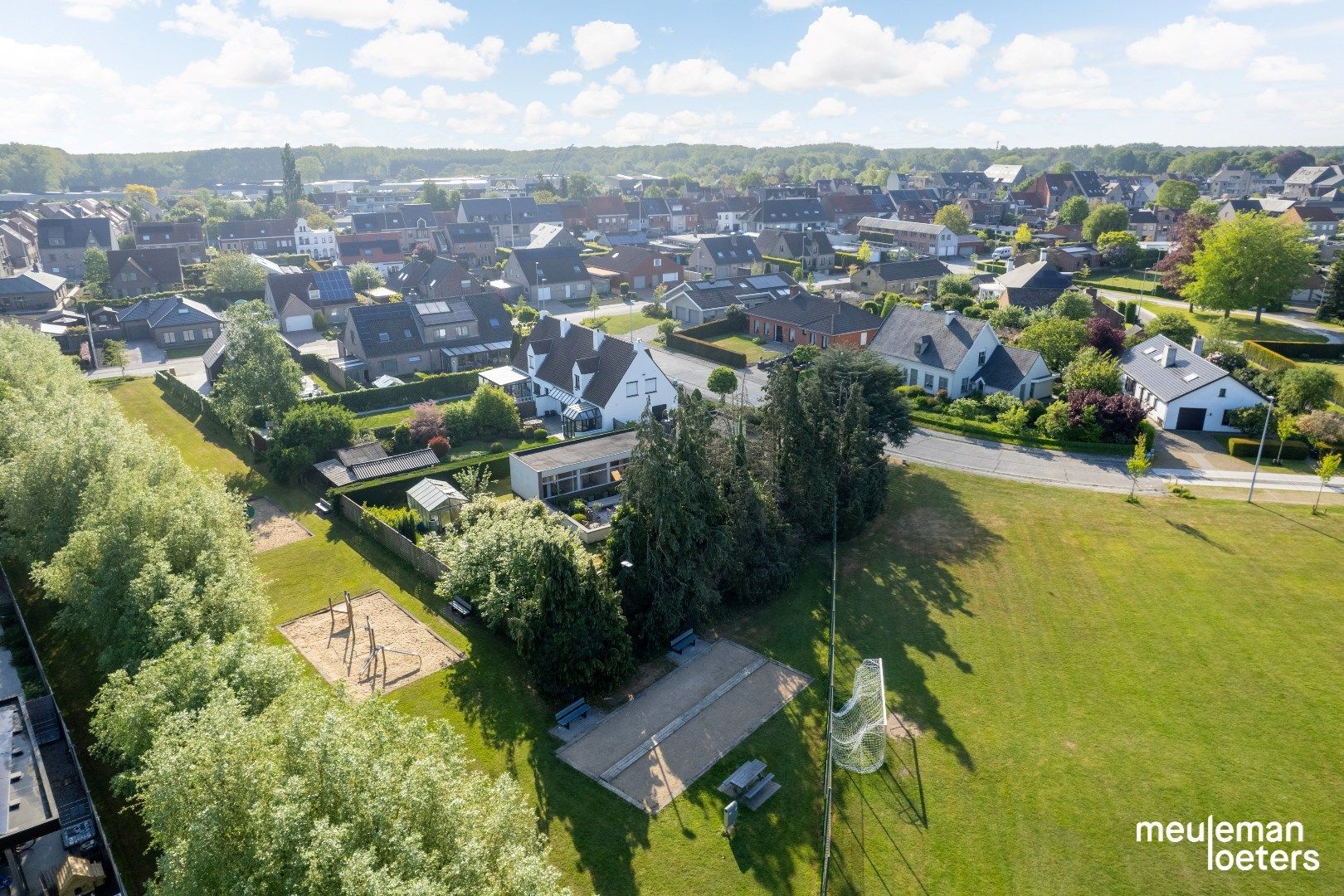 Te renoveren bungalow op fantastische ligging foto 26