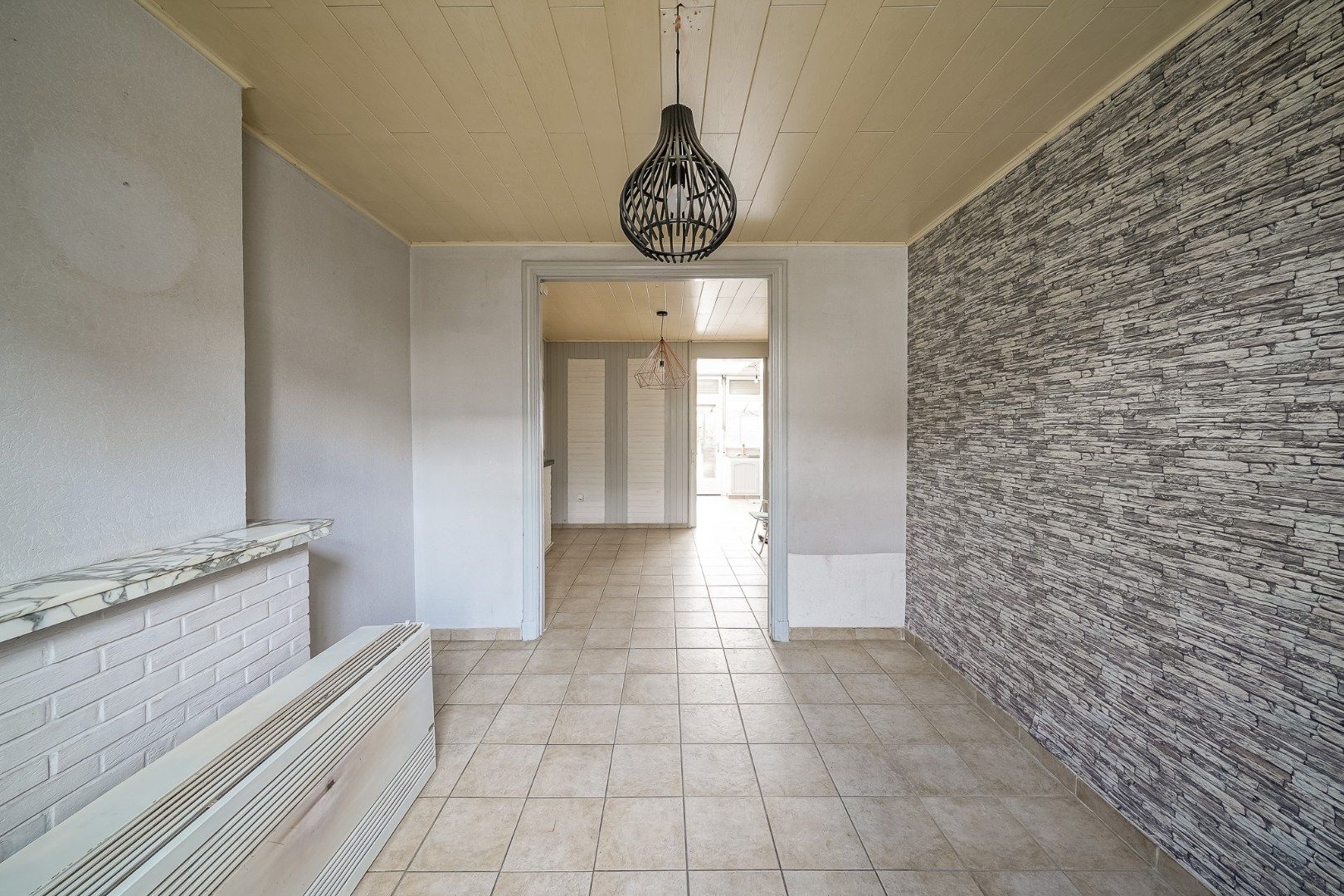 Te renoveren gezinswoning met potentieel! foto 2