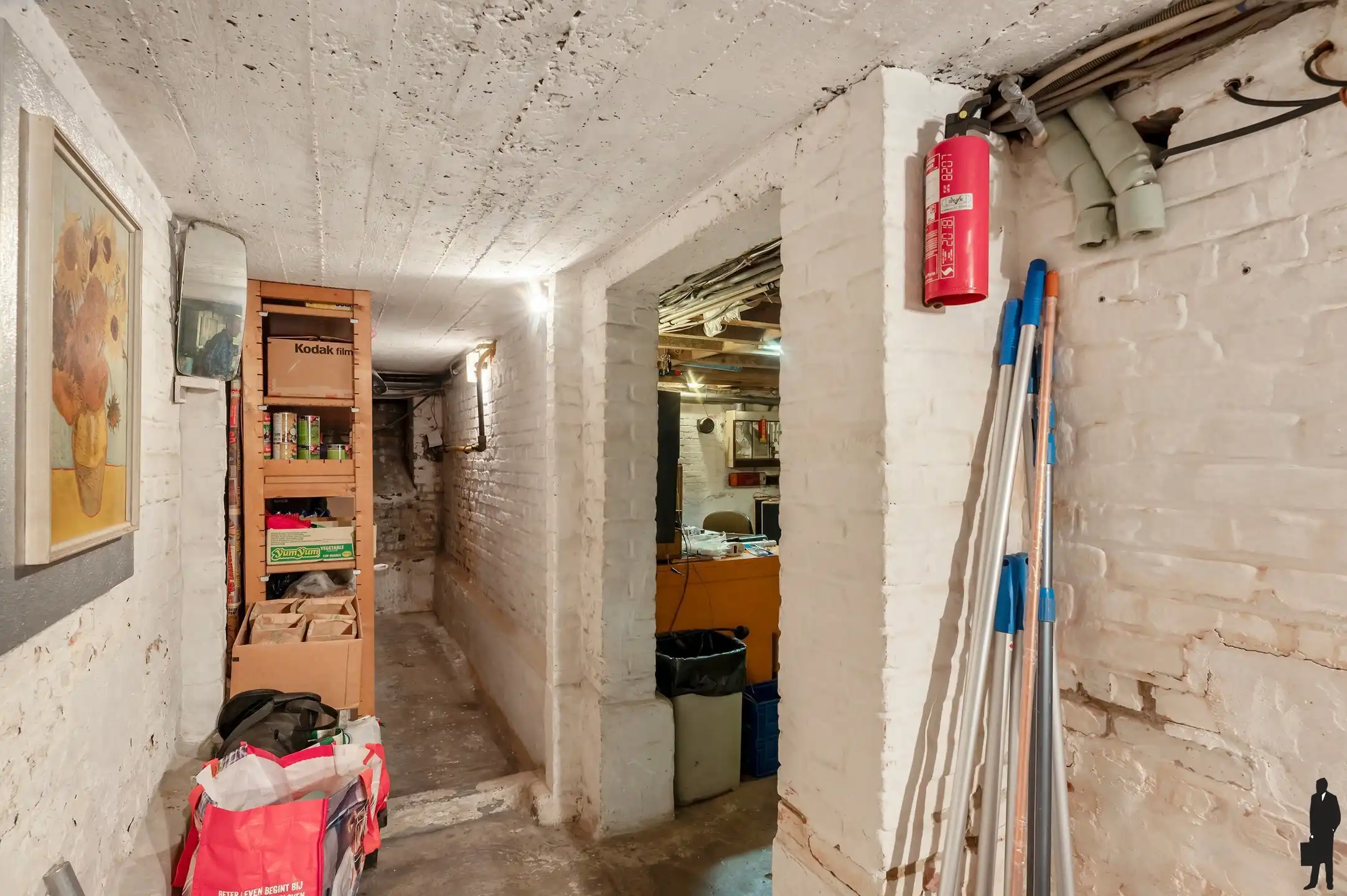 Ruime gezinswoning met bouwgrond. foto 16