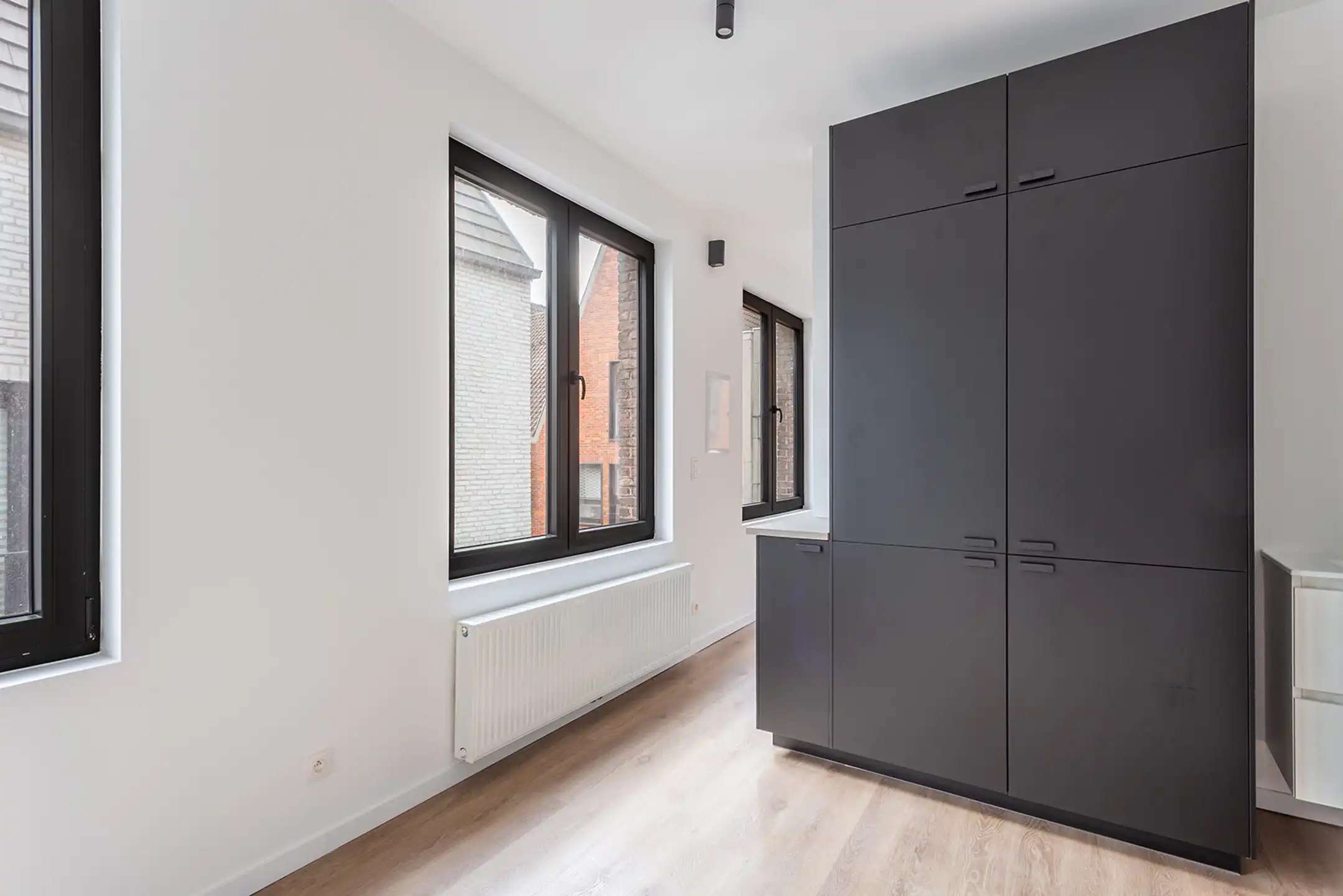 Gerenoveerde opbrengsteigendom met 4 vergunde studio's foto 26