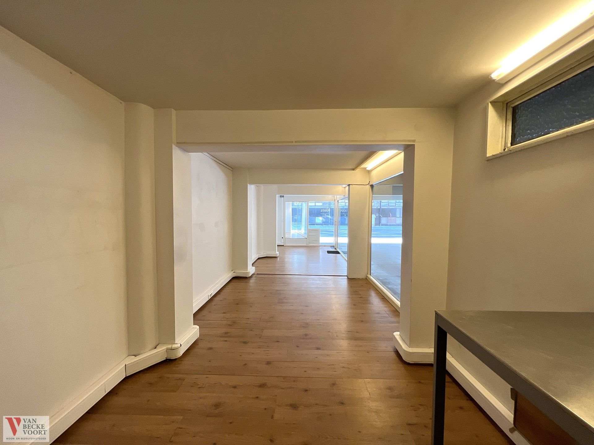 Etalage- /winkelruimte 32m² foto 4