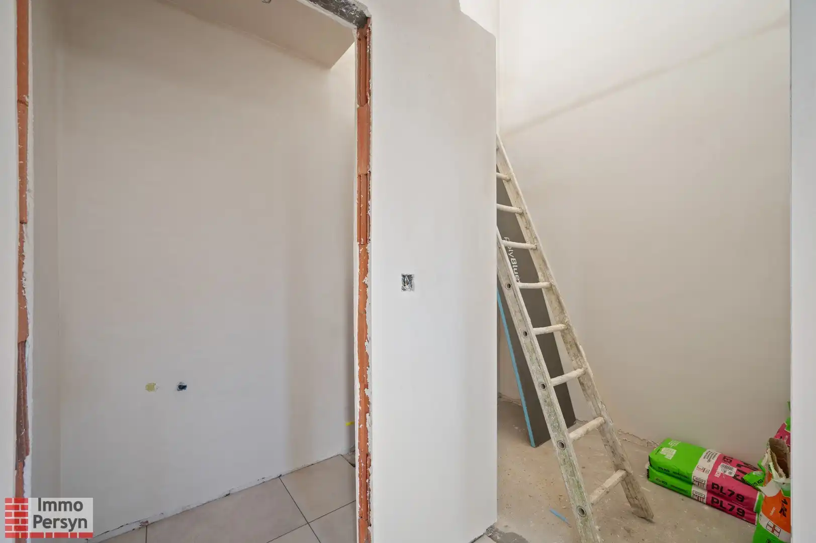 Prachtige nieuwbouw halfopen bebouwing in rustige straat foto 12