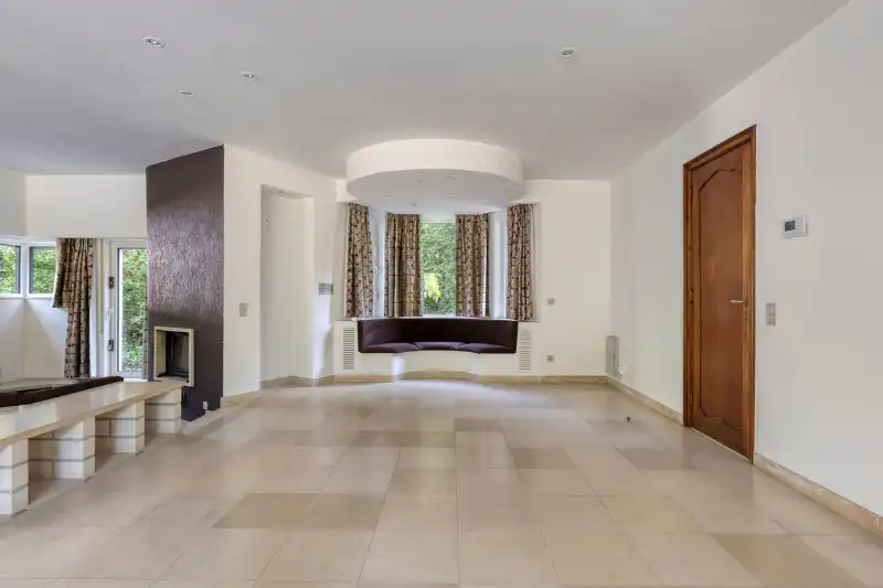 Villa met bewoonbare oppervlakte van 350m2 prachtig en rustig gelegen op perceel van 18a14 nabij het centrum van Bonheiden. foto 15