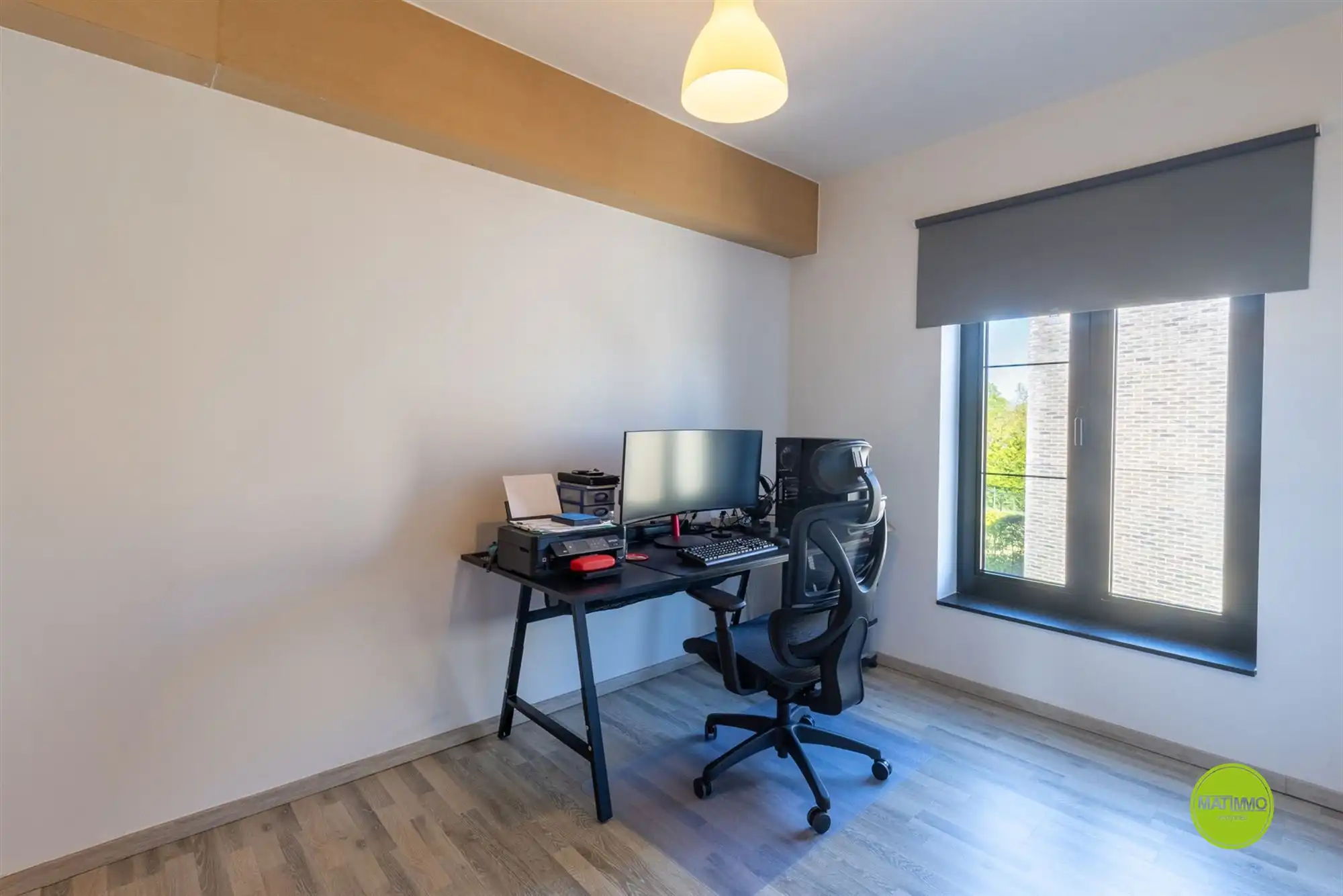 Centraal gelegen, energiezuinig appartement te Lommel foto 8