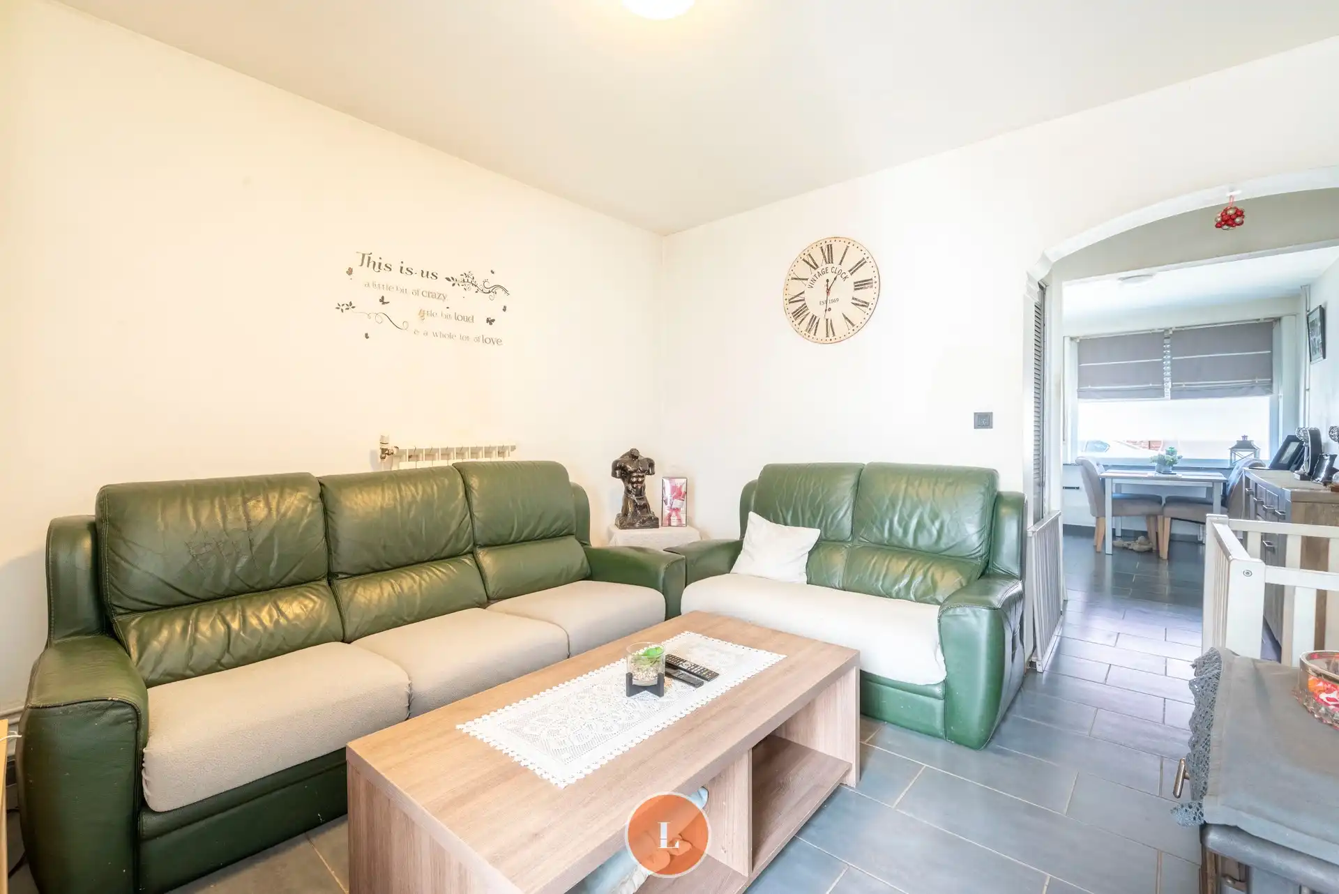 Instapklare stadswoning met 3 slaapkamers, ruime tuin en zijuitweg foto 4