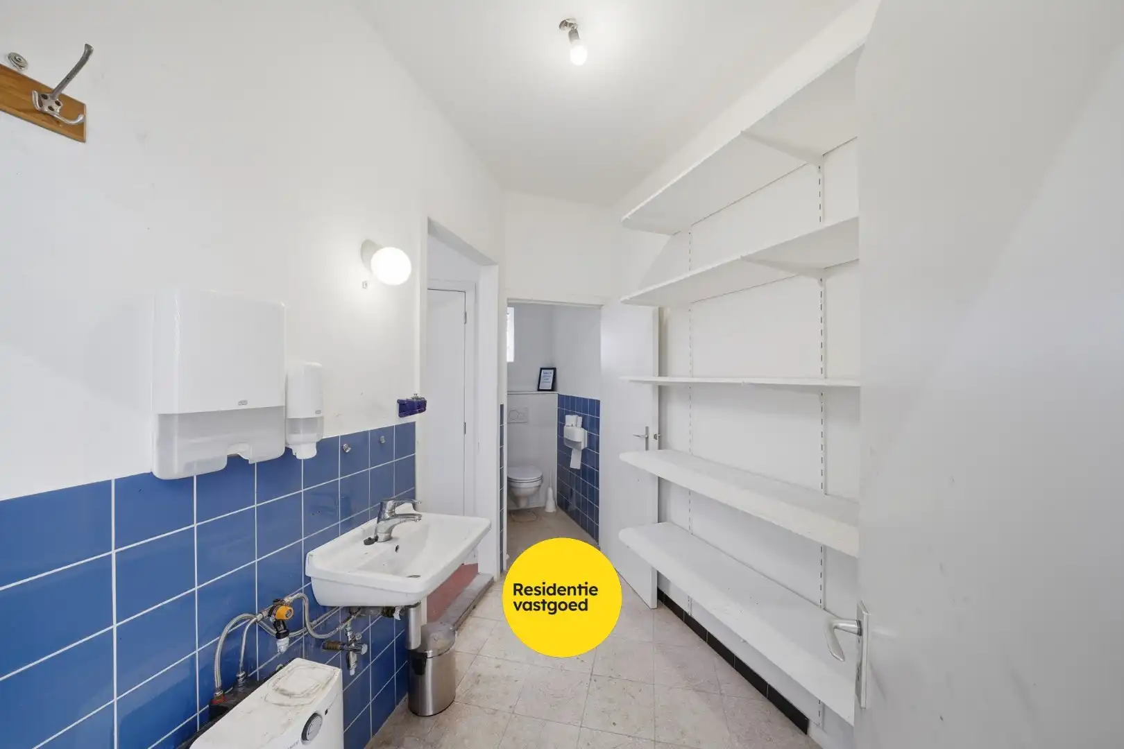 Commerciële ruimte te huur in het centrum van Aartrijke foto 10