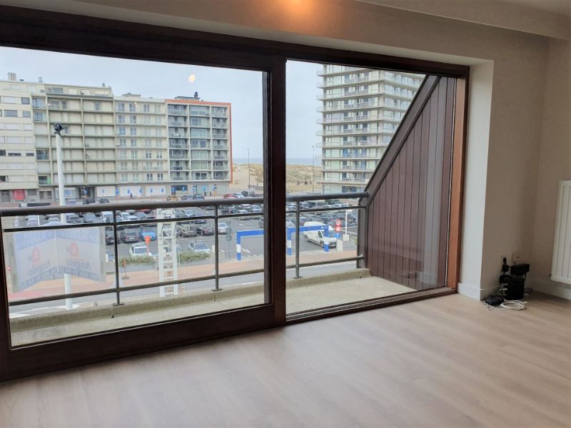 Ruim 2-slaapkamer appartement met zeezicht te huur op jaarbasis foto 2