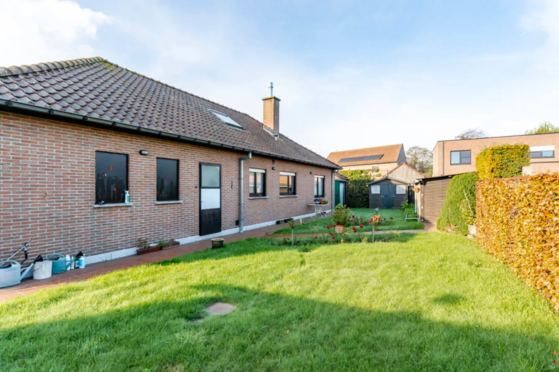 Vrijstaande woning op ruim perceel foto 19