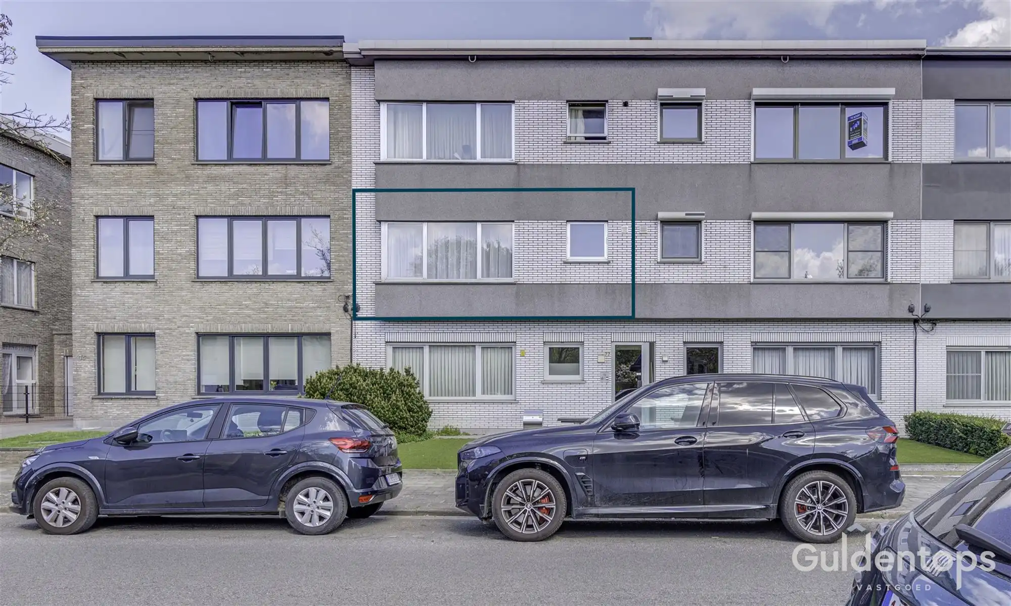 Knap vernieuwd 2 slaapkamerappartement op topligging foto 29