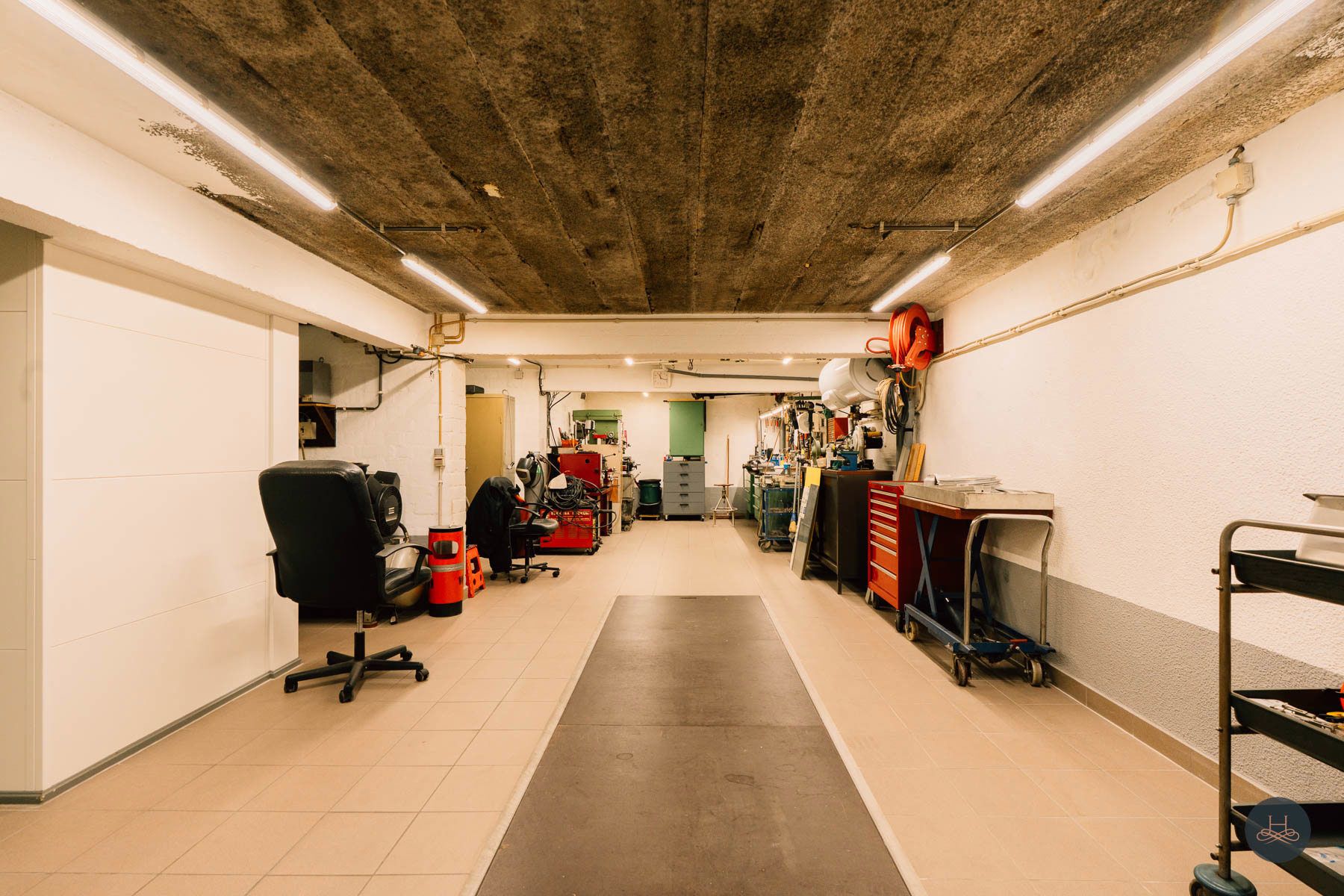 Ruime energiezuinige gezinswoning met veel parkeerplaatsen foto 14