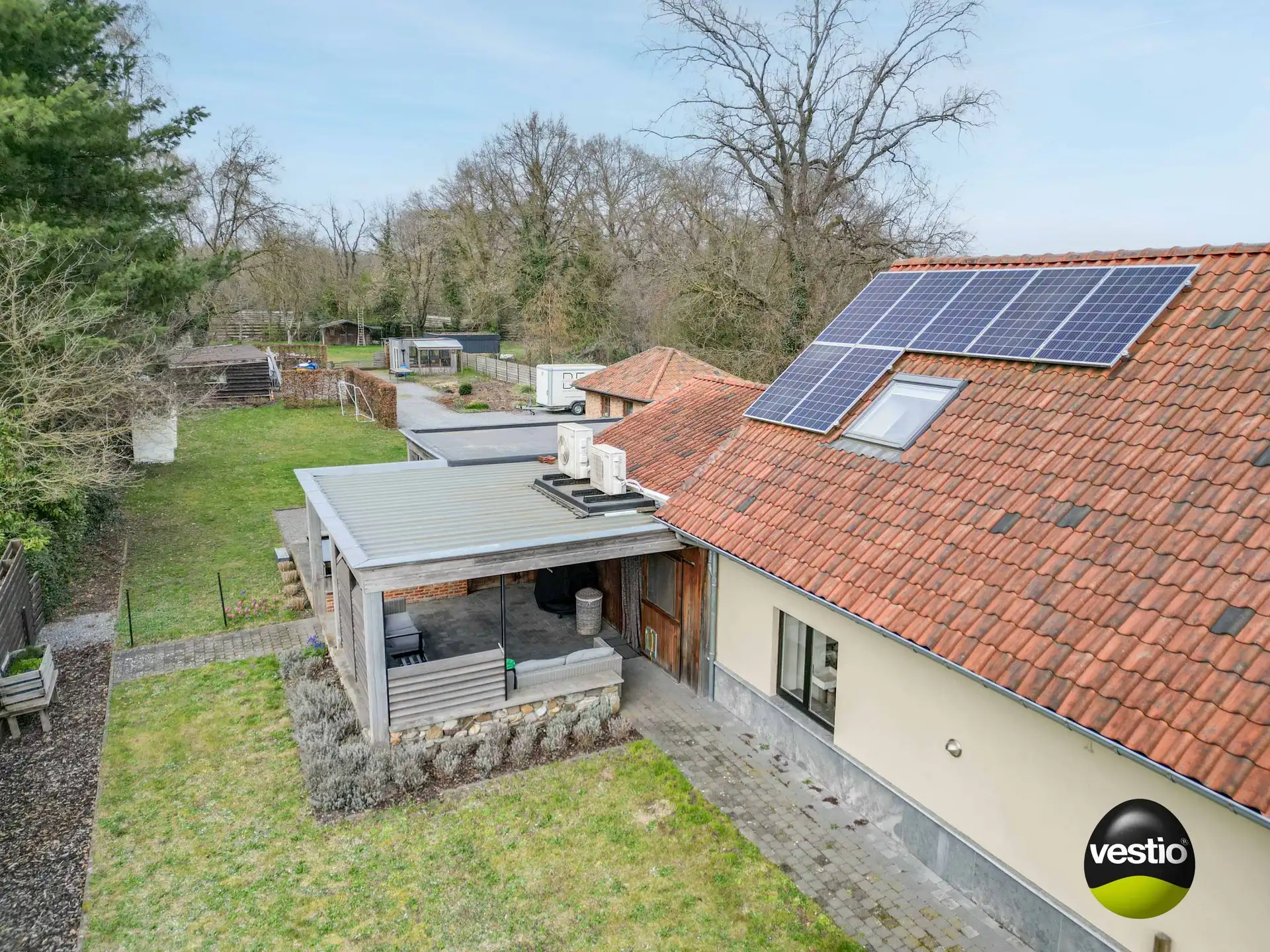 GERENOVEERDE LANGGEVELHOEVE OP 37,90 ARE MET TOPLIGGING IN ZEVENHUIZEN foto 43