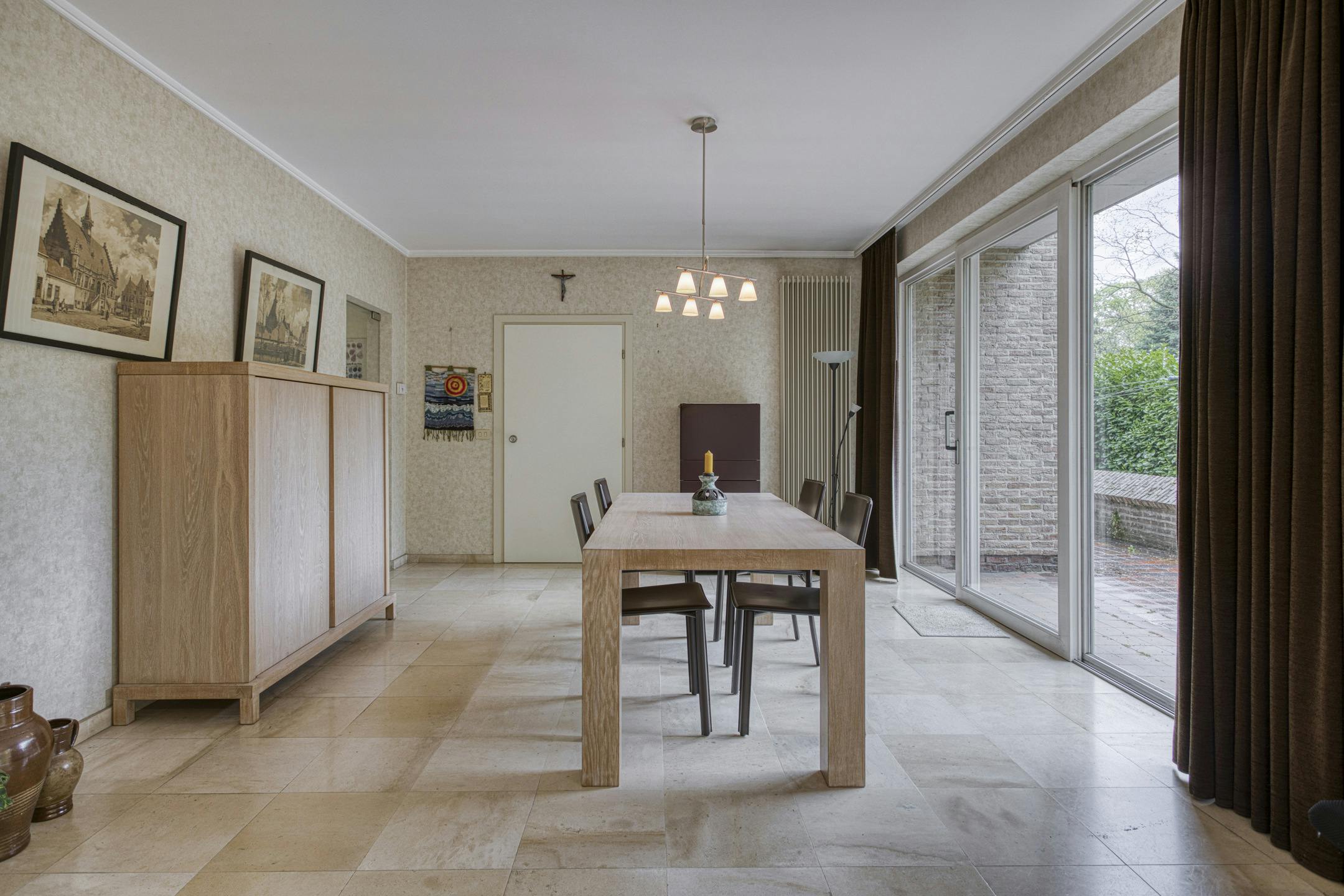 Vrijstaand huis met praktijkmogelijkheid te Sint-Kruis foto 10