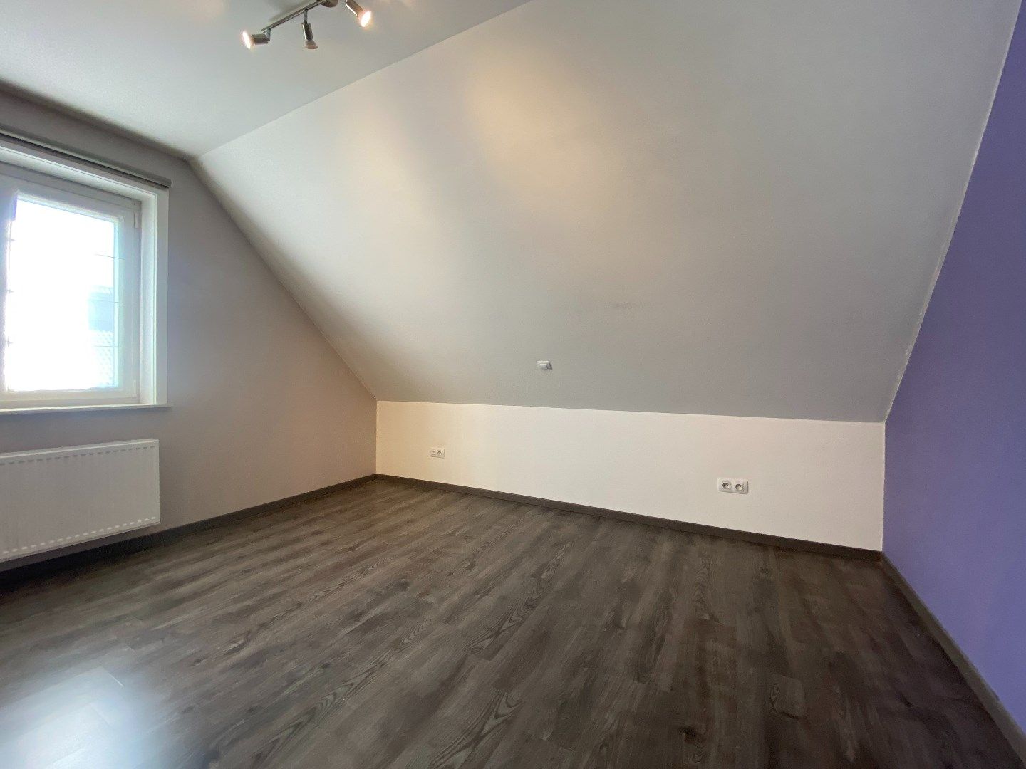 Residentieel gelegen halfopen woning TE HUUR in Deerlijk! foto 9
