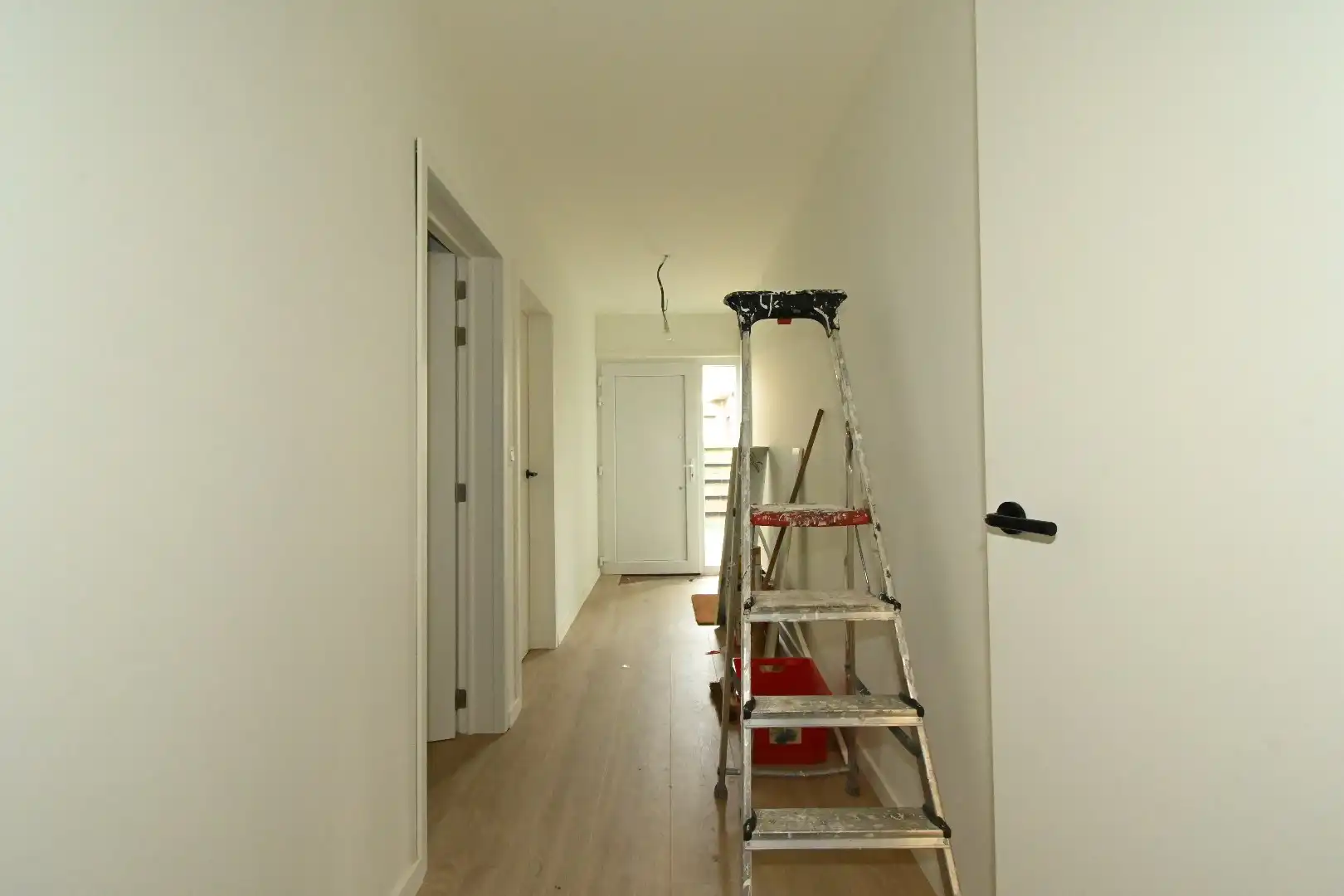 Gerenoveerde bungalow in Maldegem met tuin, terras en garage foto 5