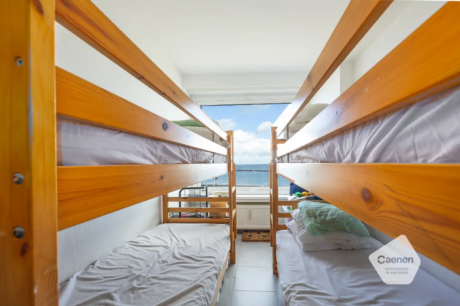 Twee slaapkamer appartement met prachtig zicht! foto 16