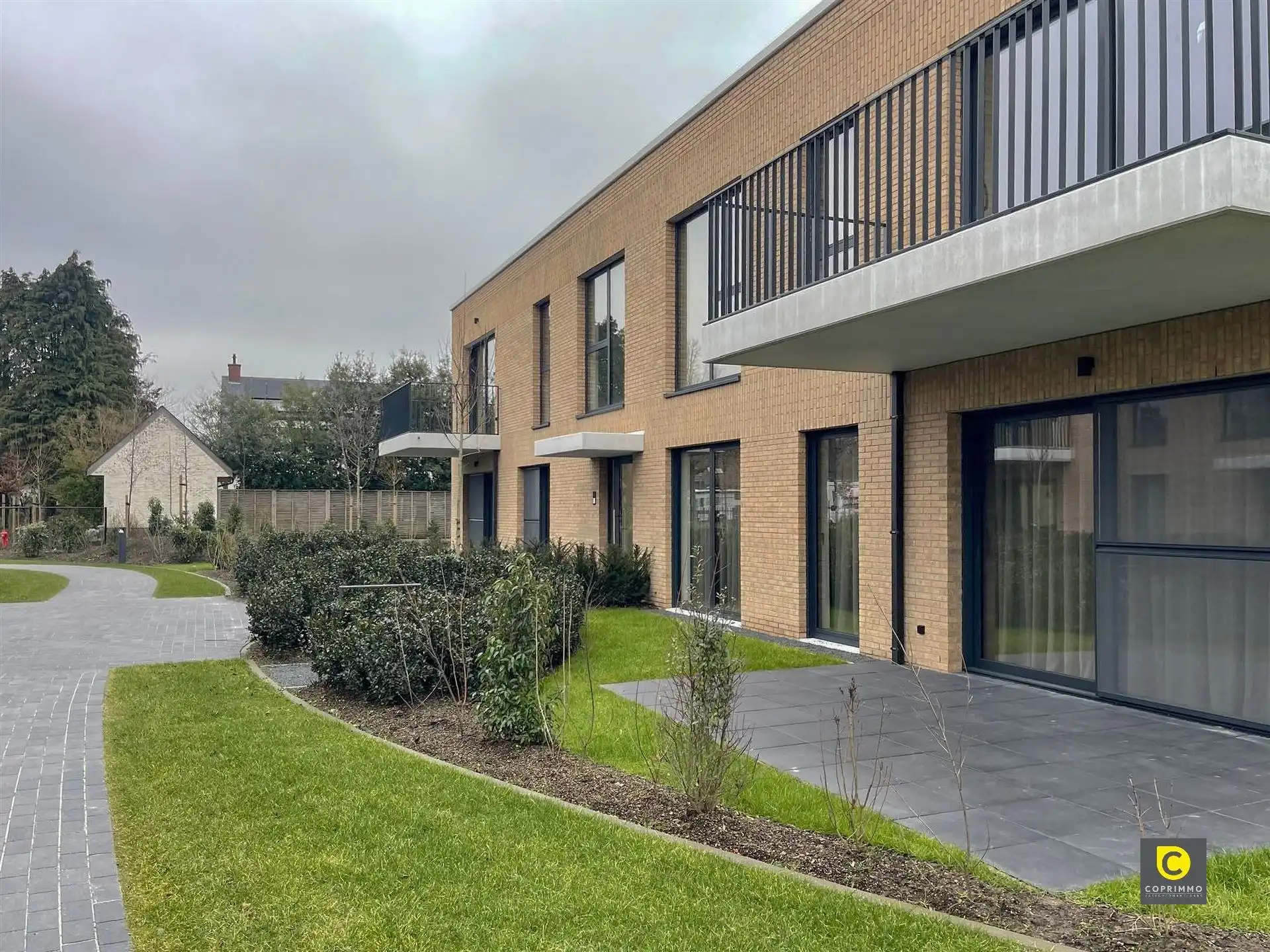 Nieuwbouwappartement in het groen te Lint foto {{pictureIndex}}