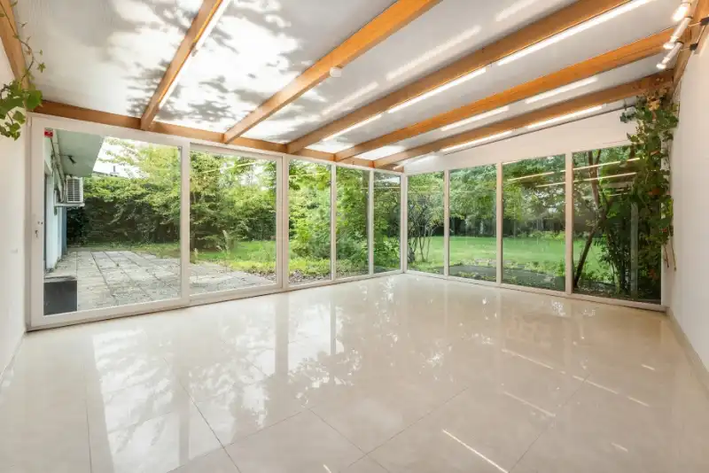 --- NIEUW&nbsp;--- Gelijkvloers appartement (191m²!) met prachtige zongerichte tuin (1329m²!) + garagebox. foto 13
