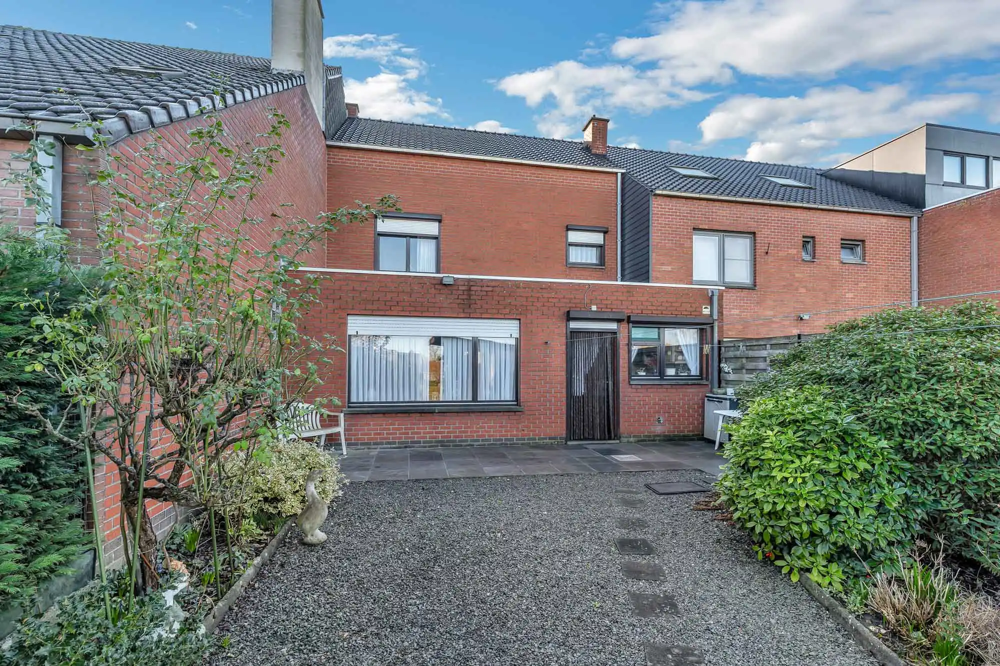 Woning met potentieel en commerciële ruimte foto 15