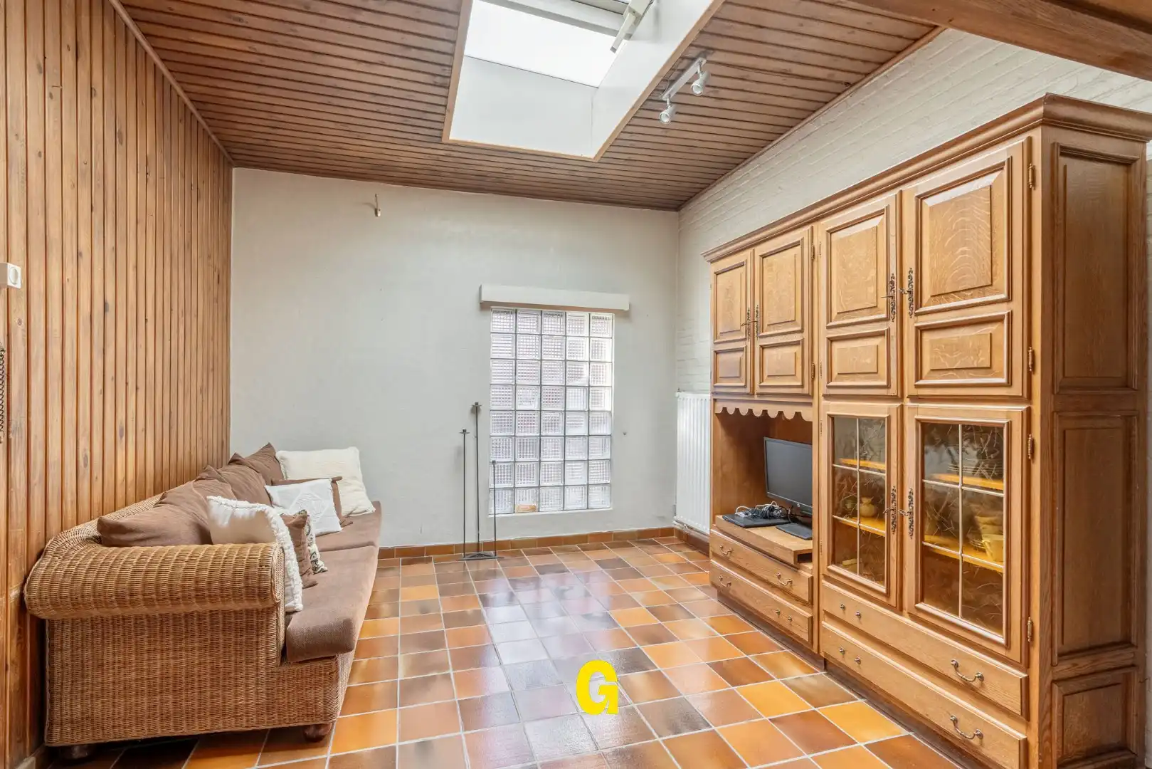 VERKOCHT - Netjes verzorgde halfopen woning met ruime garage vlakbij het centrum van Munsterbilzen foto 13