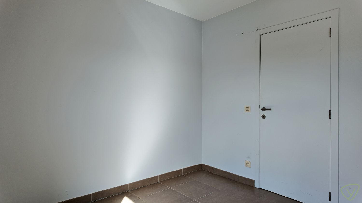 Ruim appartement gelegen in het centrum van Eeklo! foto 12