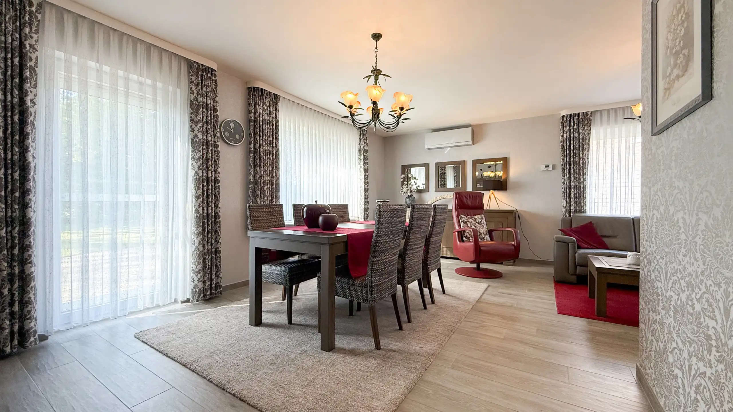 Instapklare woning met 3slpks, tuin, airco en zonnepanelen! foto 9