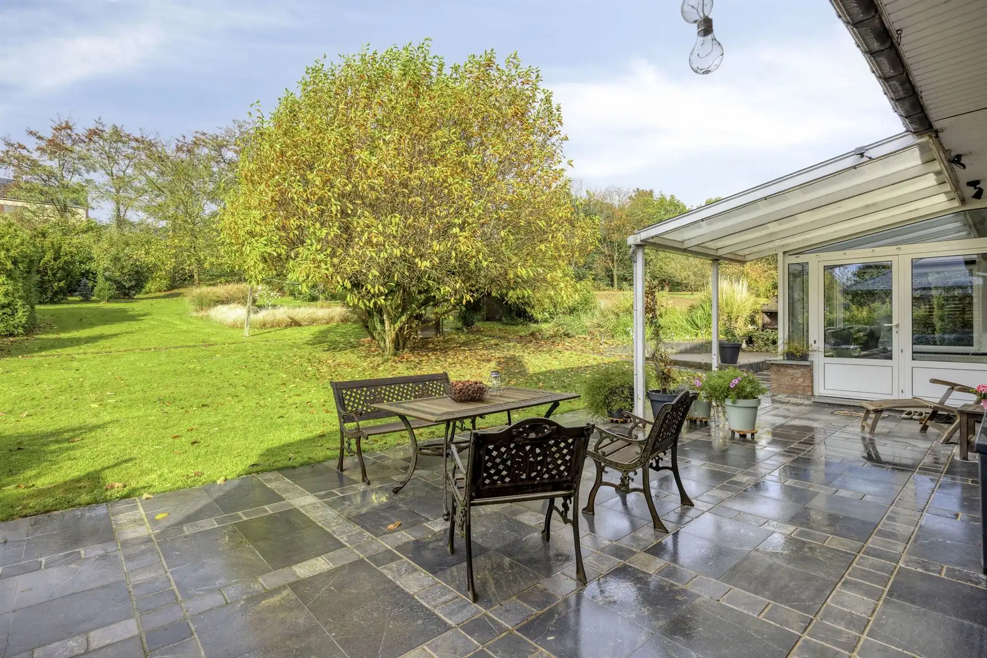 Klassieke villa in rustige omgeving foto 24