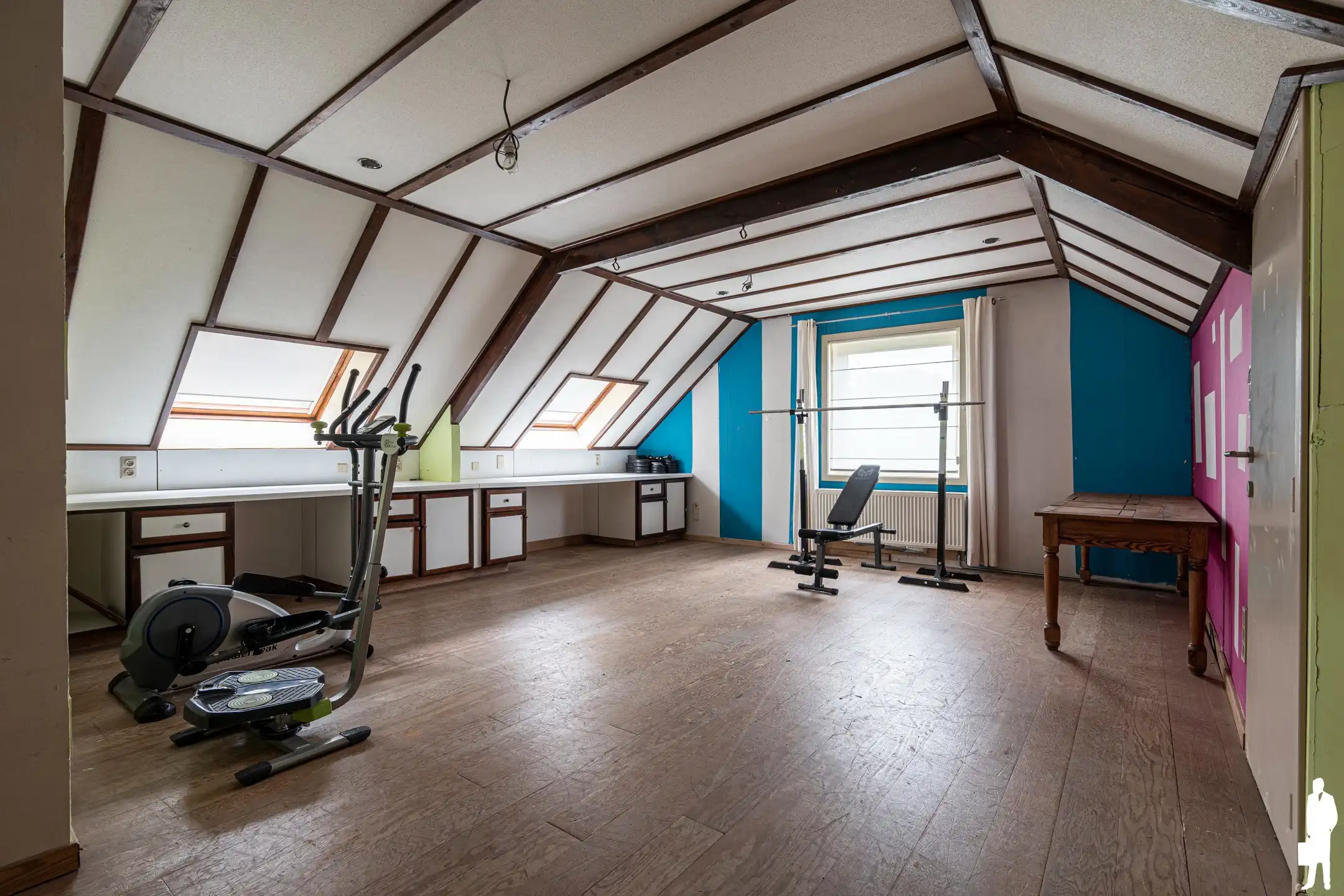 Ruime woning met 5 slpk. op ca. 16 are; uniek, groen gelegen foto 15