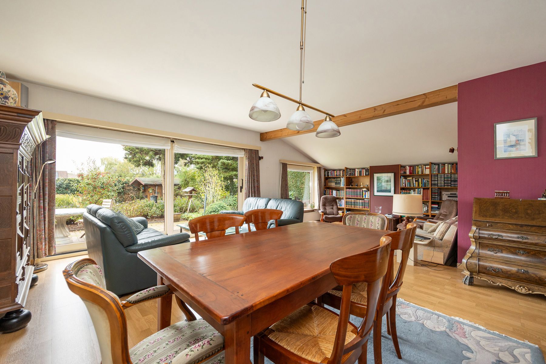 Laagbouwwoning met 2 slaapkamers op een zuid georiënteerd perceel van 720m². foto 5