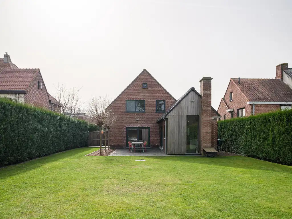 Sint-Denijs-Westrem - Vrijstaande woning met aangename tuin en achtergelegen ‘poolhouse’ in een rustig gelegen wijk. foto 20