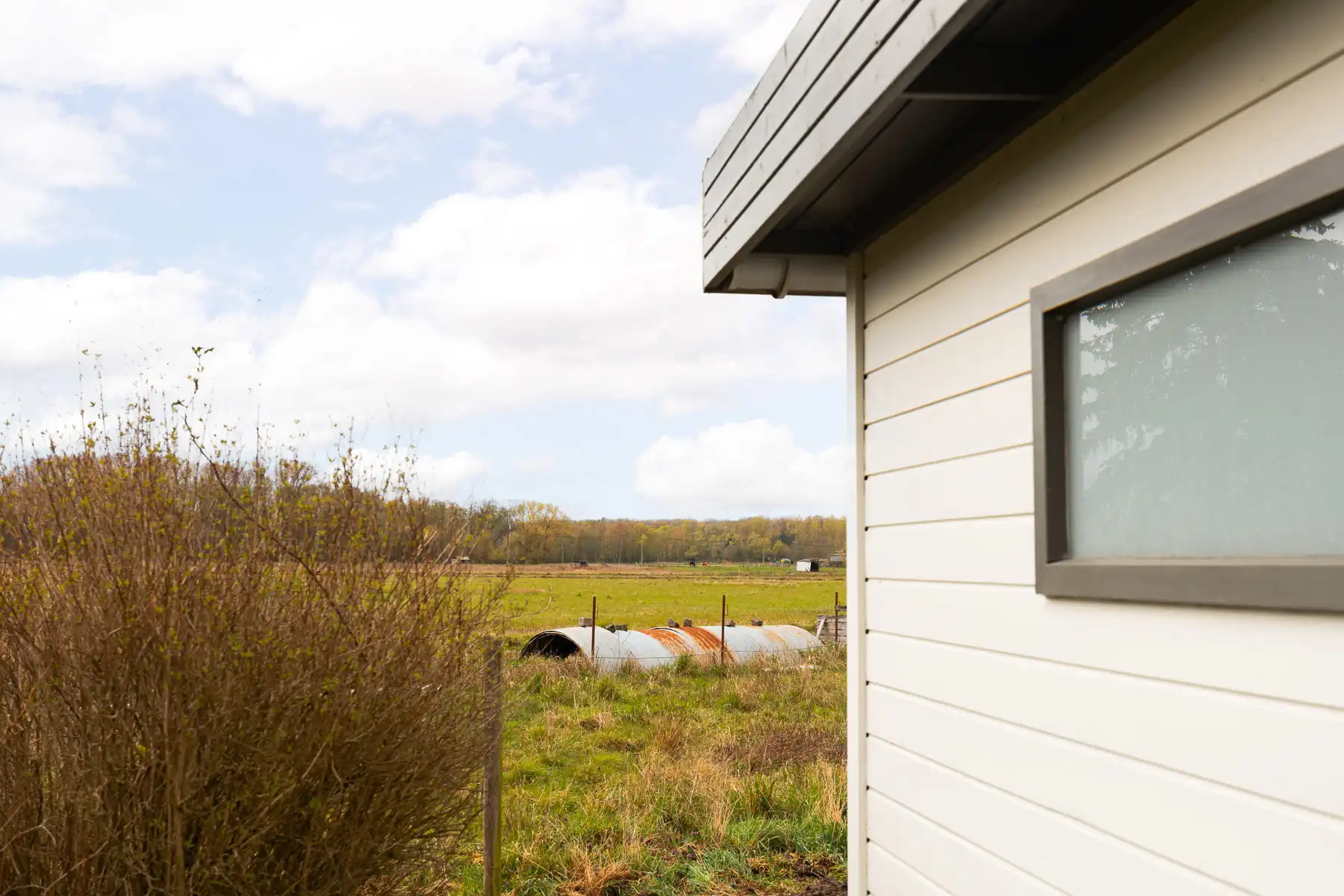 Ruime, instapklare woning met mooie tuin in groene omgeving foto 28