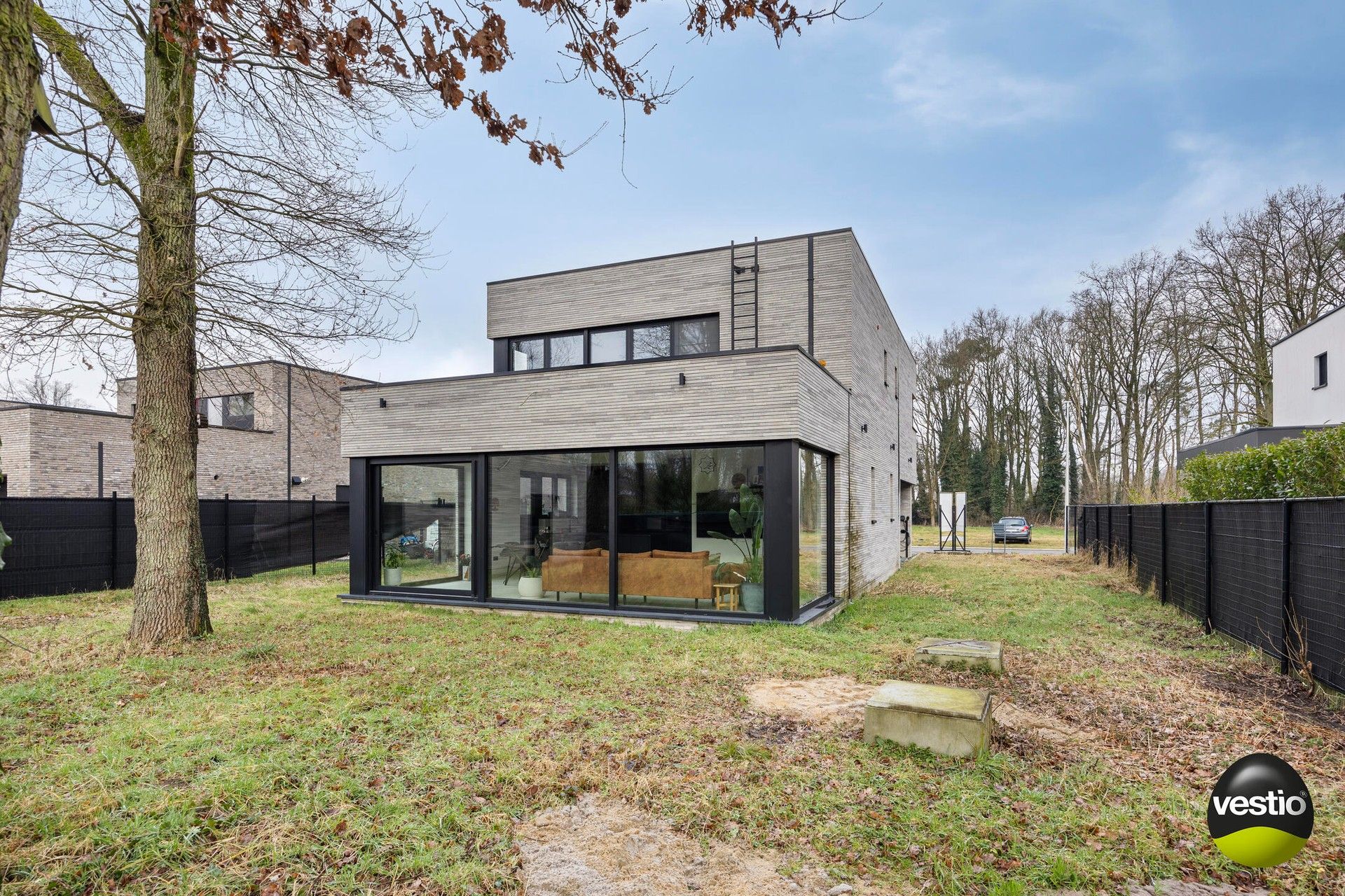 Prachtige, vrijstaande BEN-woning met 3 slaapkamers en 2 badkamers op toplocatie te Genk foto 16