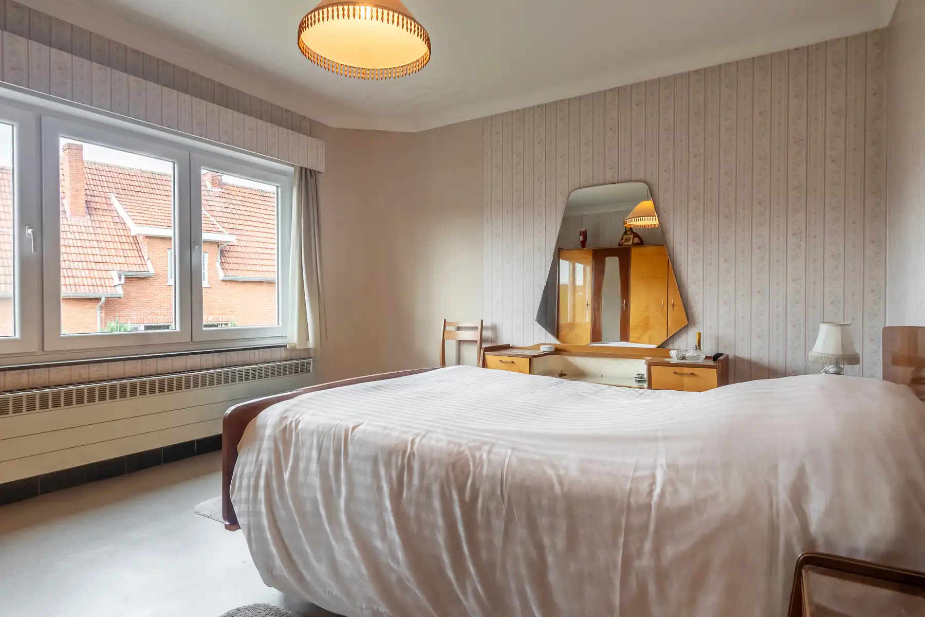 Ruime bel-etage woning met 3 slaapkamers en garage op 1161m² foto 13