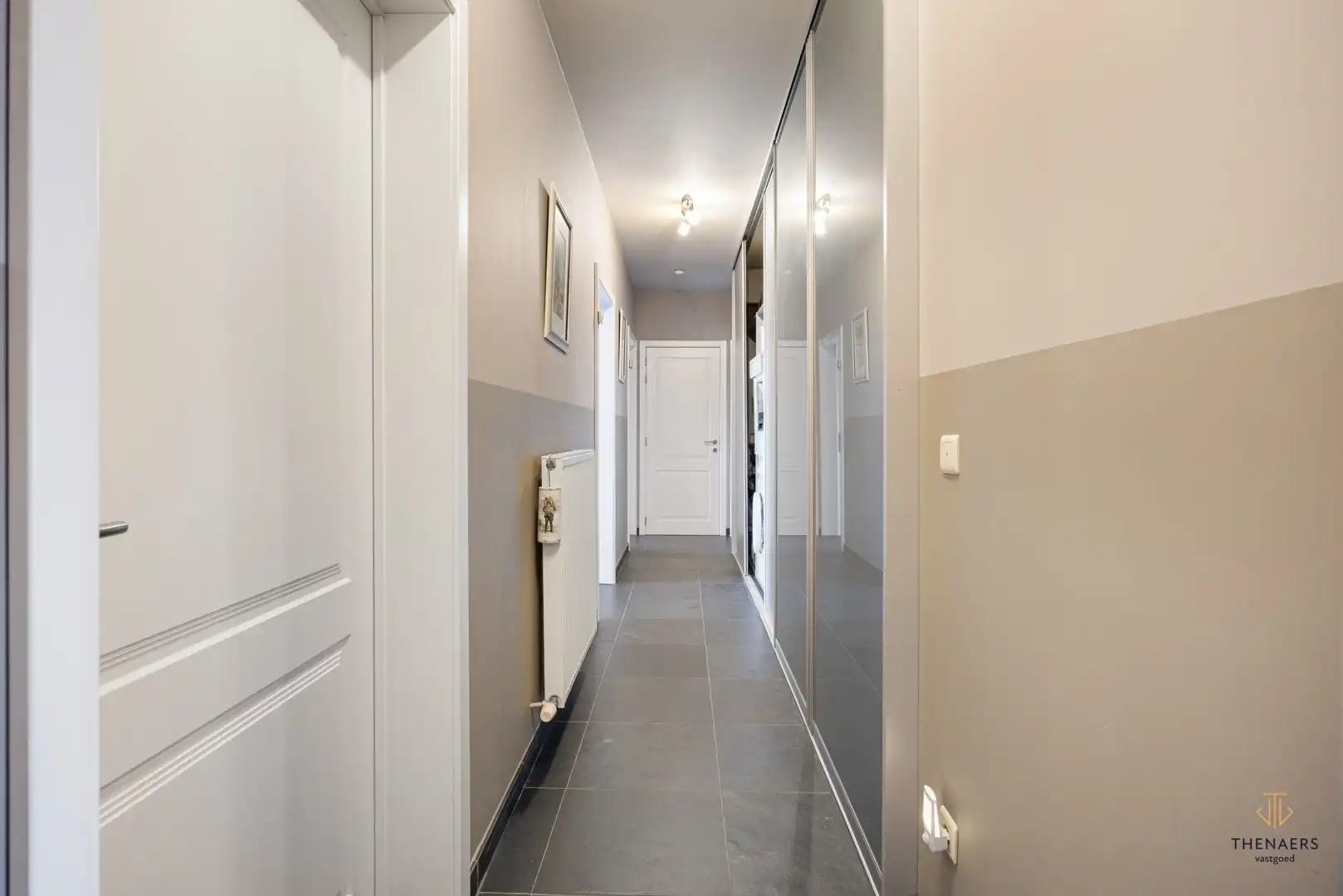 Zeer ruim appartement met 3 slaapkamers & 1 autostaanplaats op toplocatie. foto 14