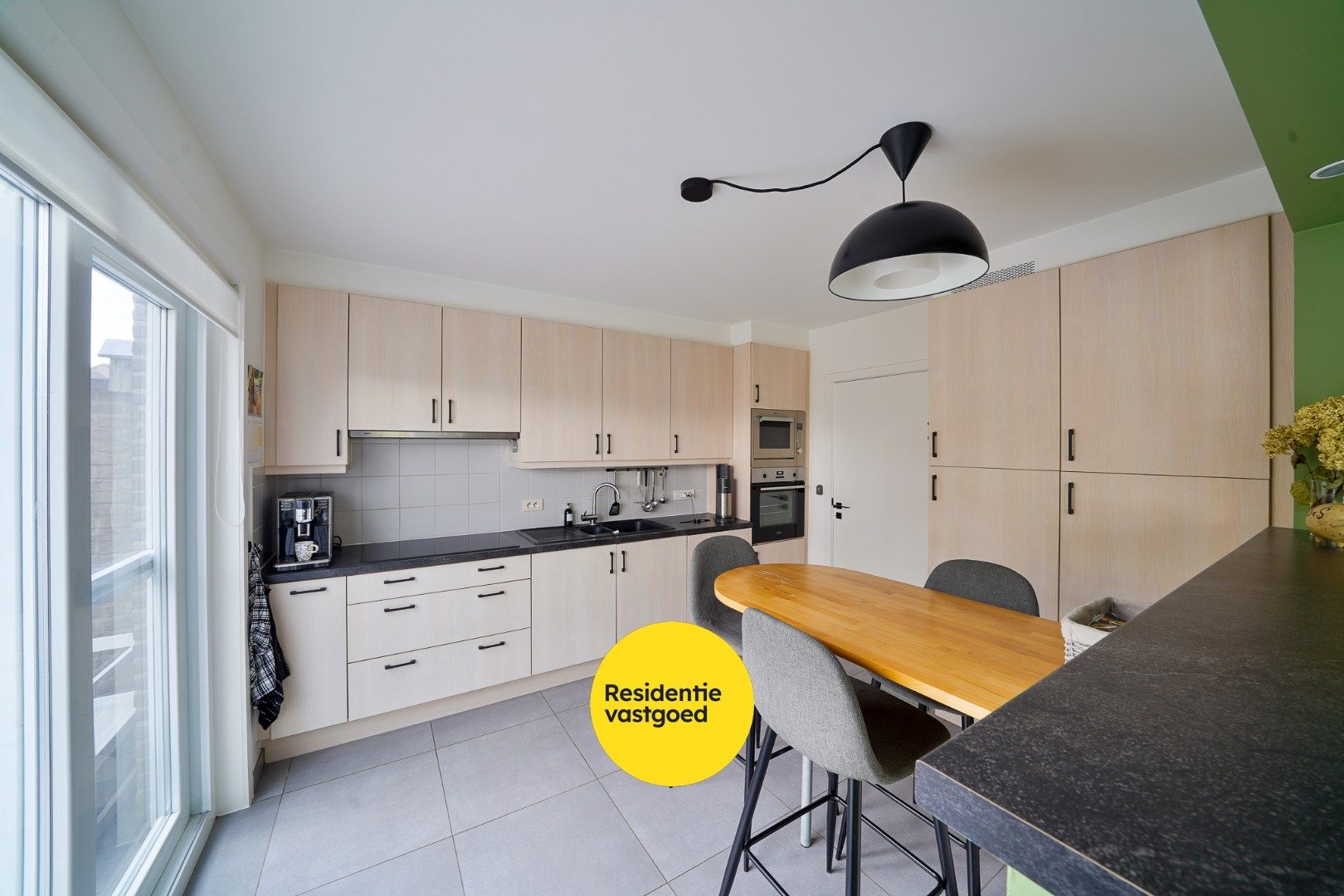 Instapklare halfopen woning met 3 slaapkamers op gunstige locatie te Bredene foto 10