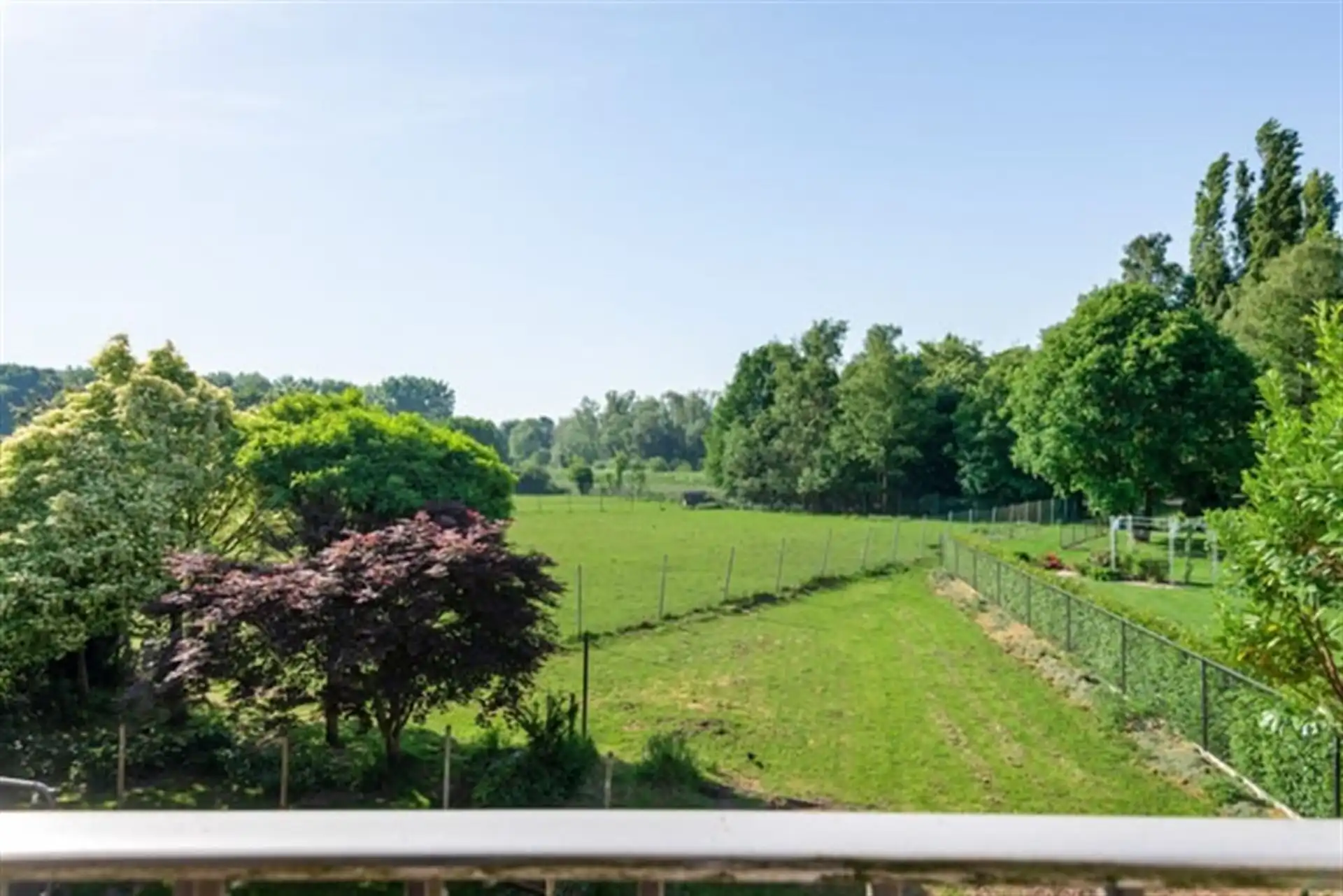 Centraal gelegen OB met ruime garage en tuin! foto 25