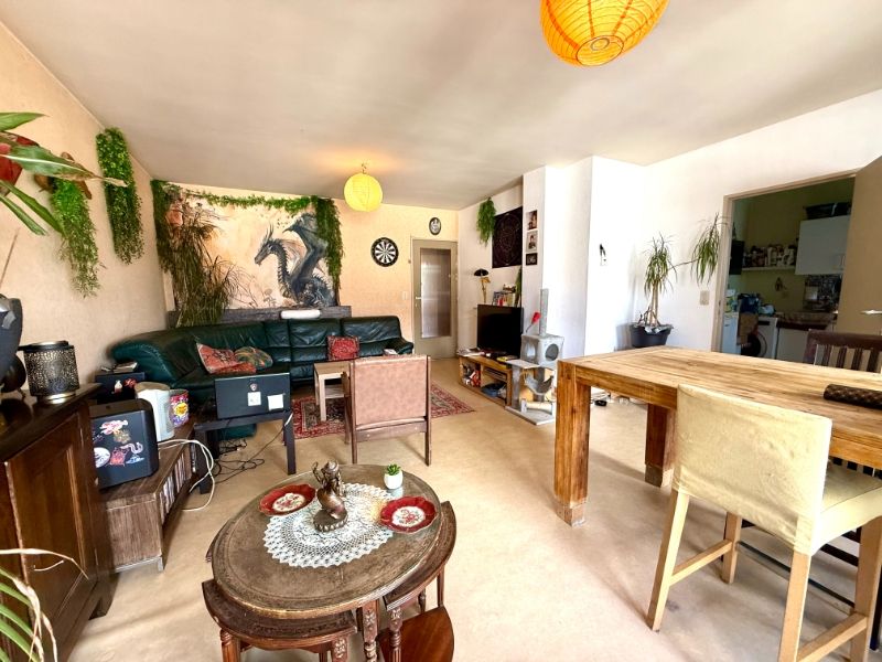 Ruim appartement met 2 slaapkamers en overdekt terrasje foto 4
