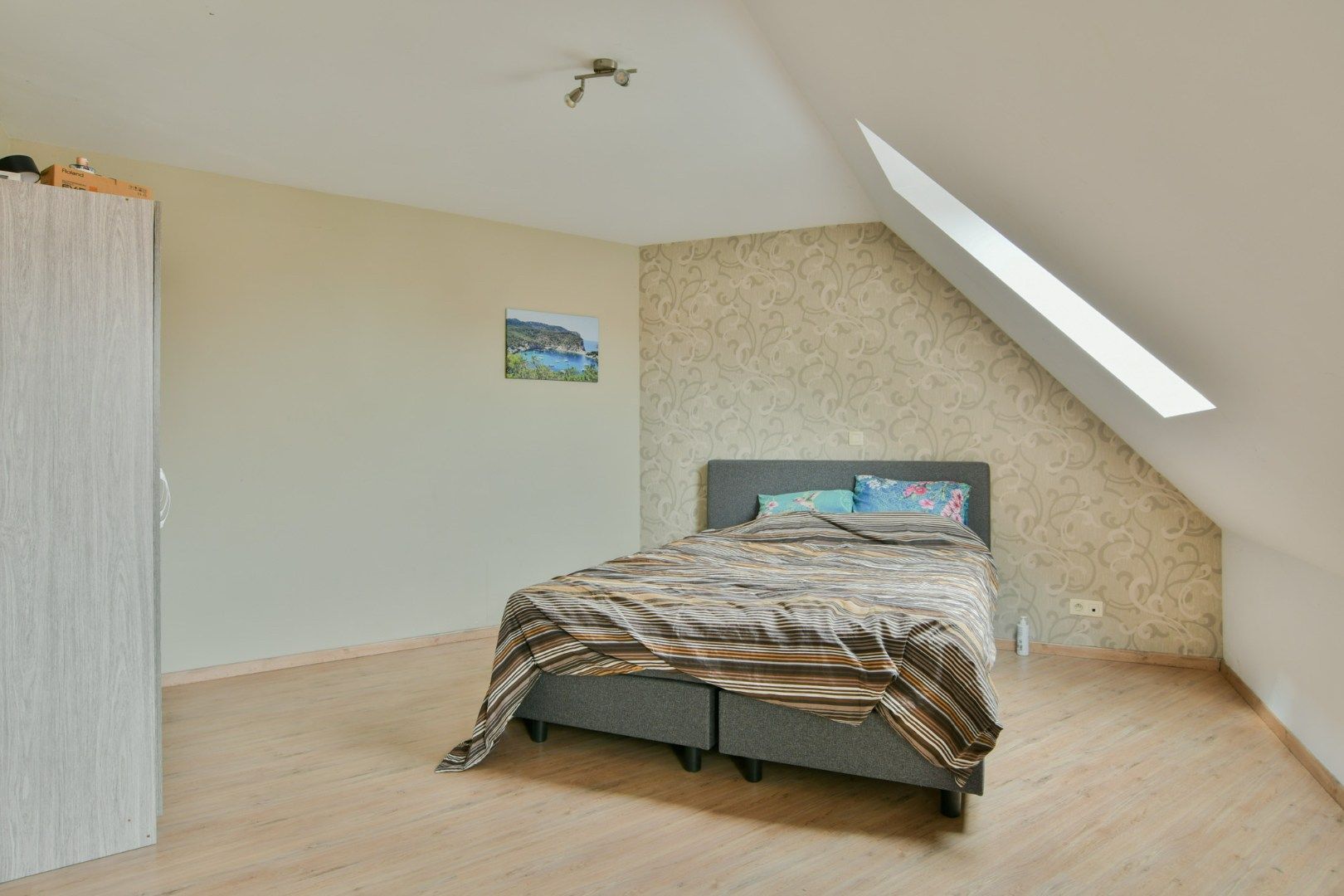 Instapklare duplex (130 m²) in het hart van Eernegem foto 9