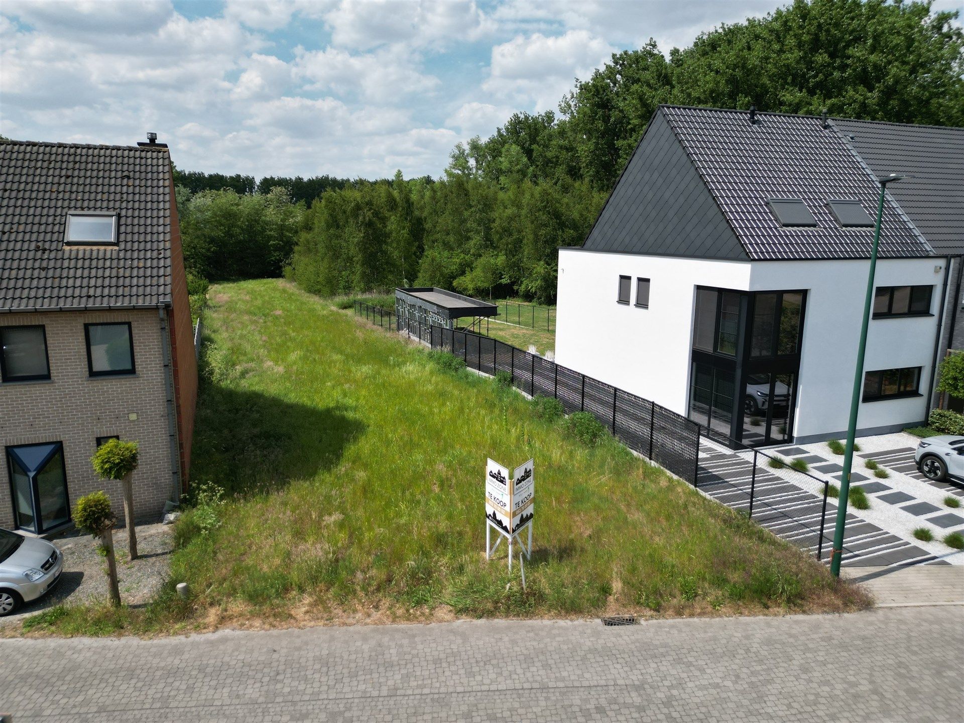 Bouwgrond voor halfopen bebouwing - 1734 m² foto 3