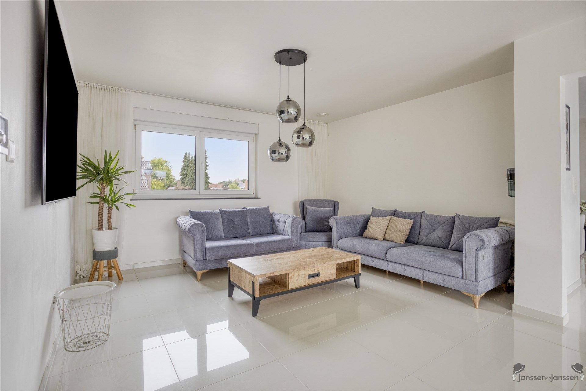 Uitzonderlijk triplex appartement van 251 m² met 5 (mogelijkheid tot 6) slaapkamers en groot terras te Leopoldsburg foto 3