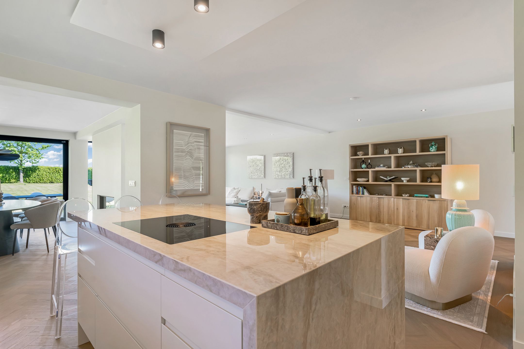 Moderne villa op royaal perceel van 11a19ca foto 15