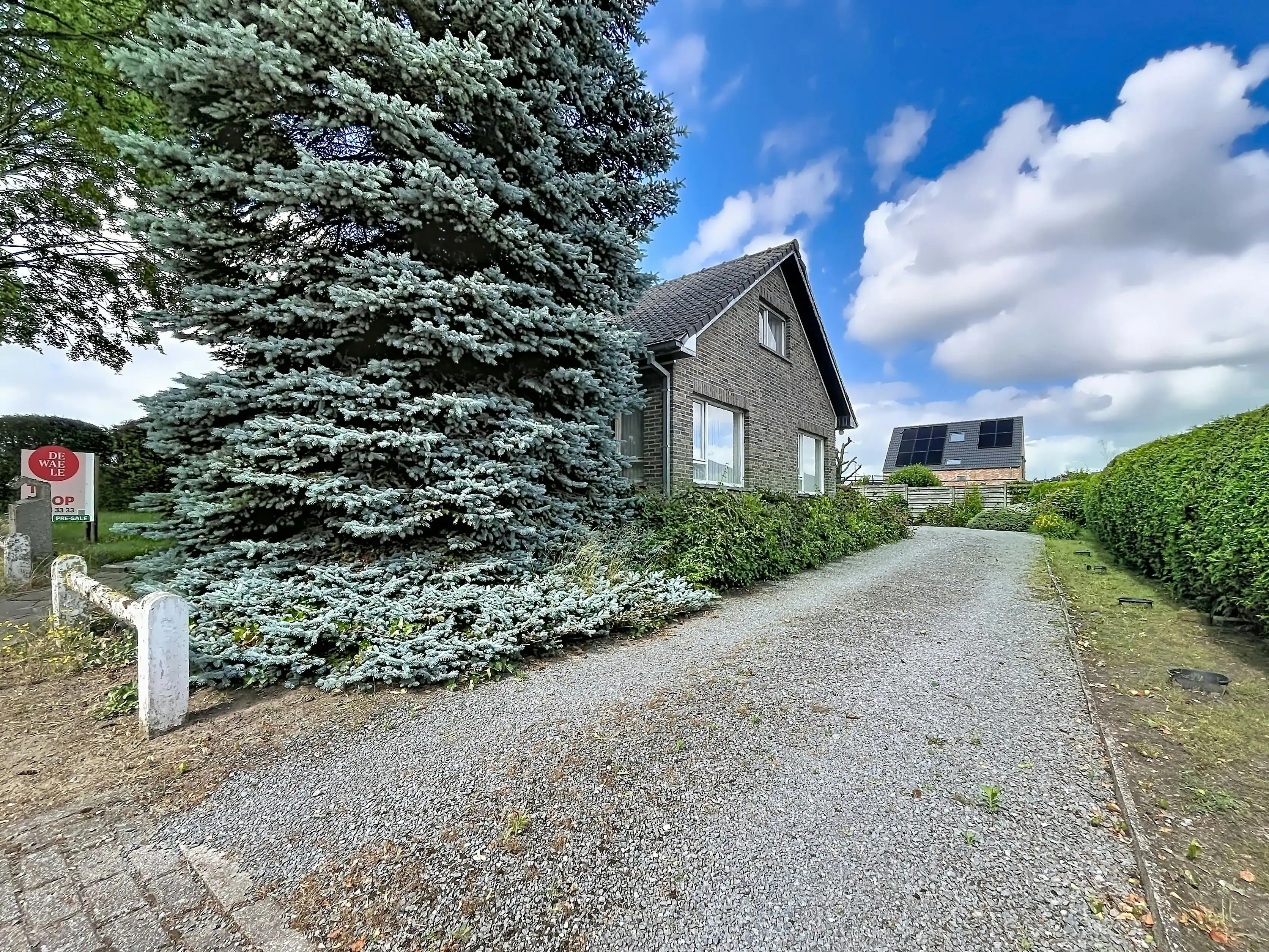 Alleenstaande woning in hartje Aalter foto 19