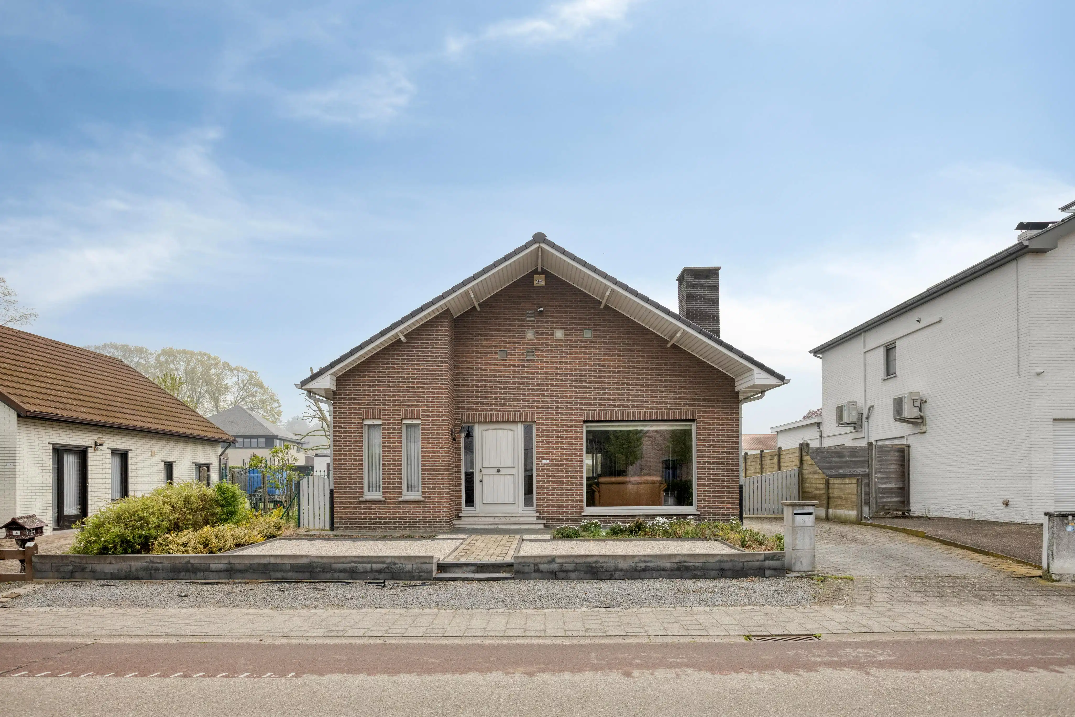 goed onderhouden laagbouw woning te koop in Olen  foto 2
