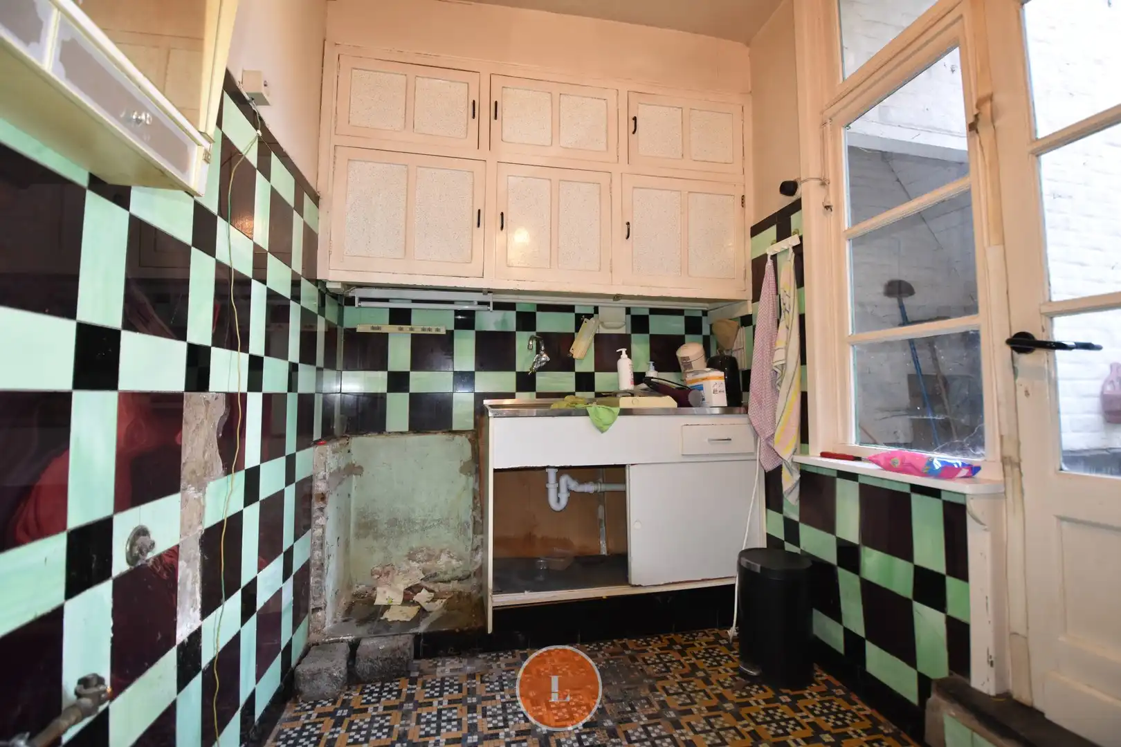 Te renoveren woning centrum Izegem foto 8