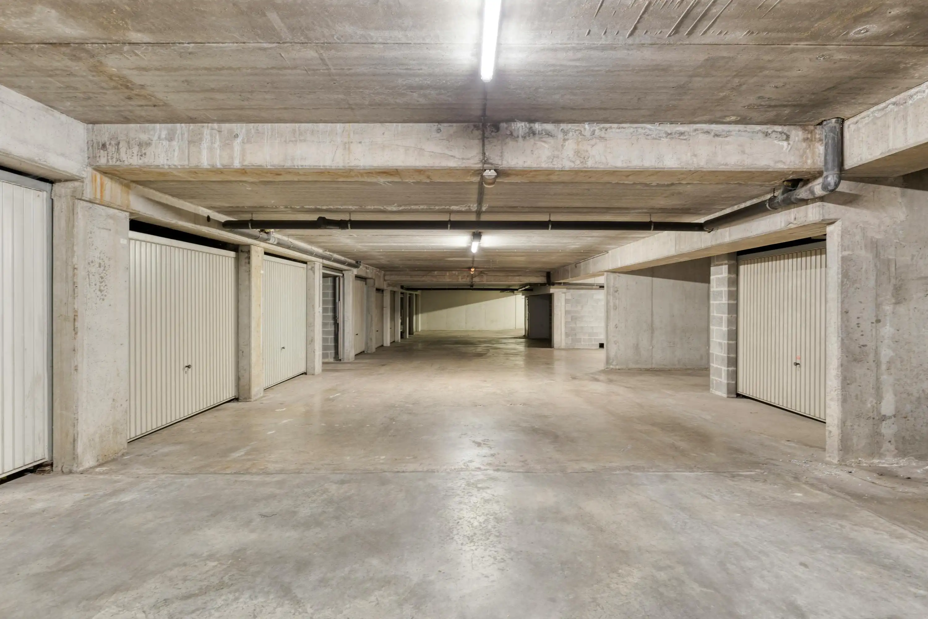 2-slaapkamerappartement met terras en parking in Laken foto 12