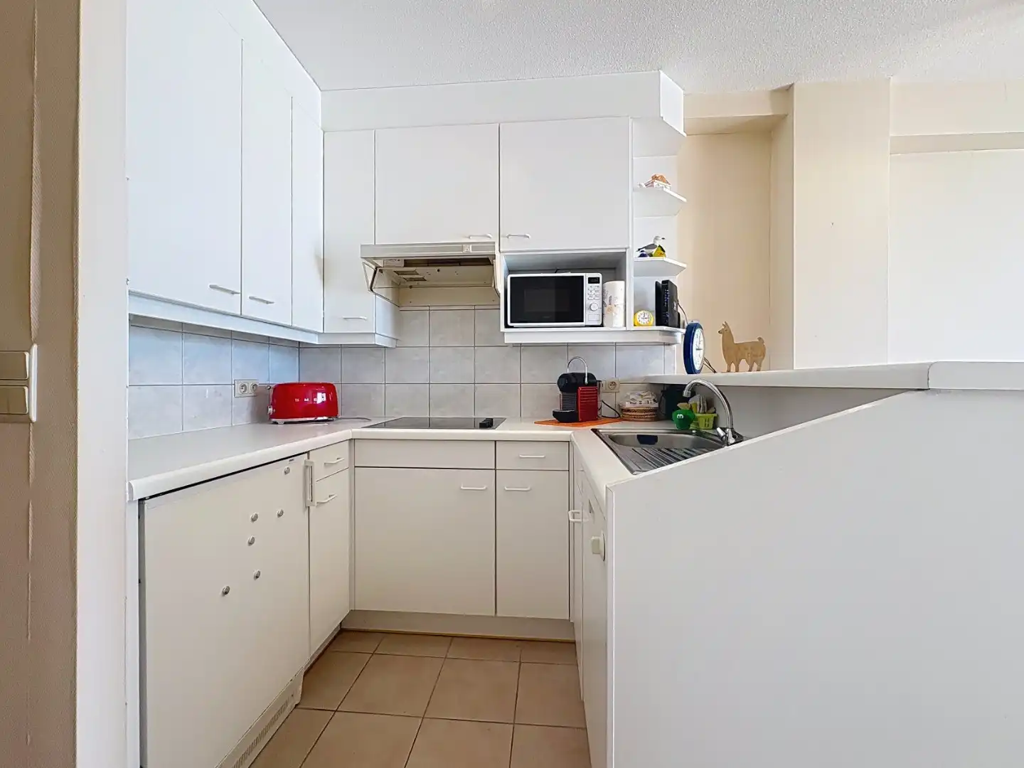 Te koop: instapklaar appartement op de zeedijk in Sint-Idesbald foto 9