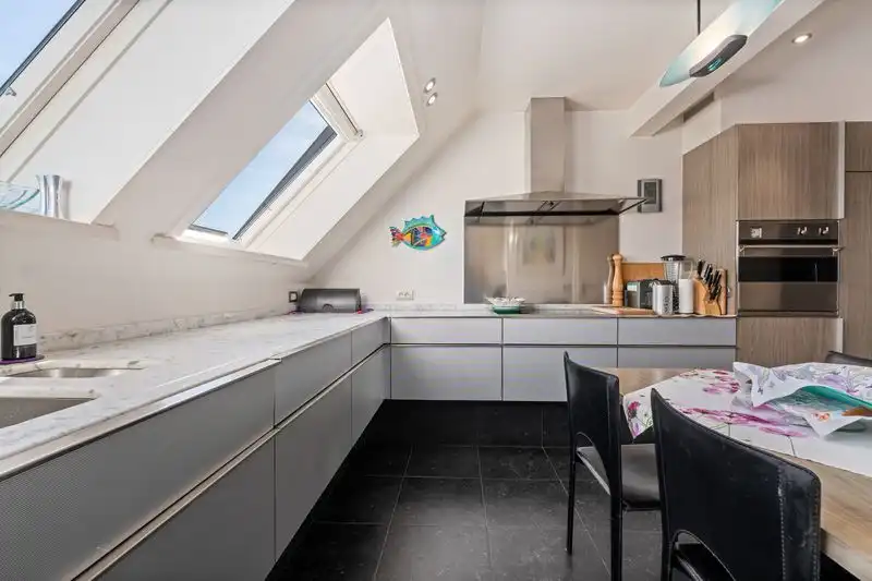Exclusief duplex dakappartement met panoramisch uitzicht foto 16