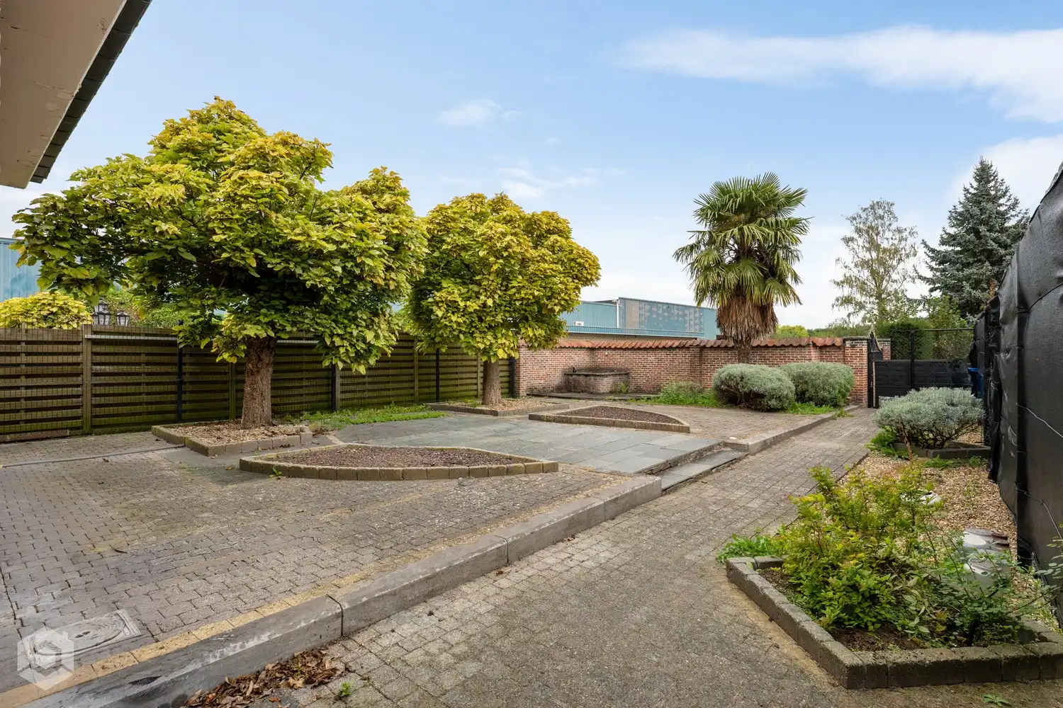 Zeer ruime kangoeroe-woning met achterliggend commerciële units met uitbereidingsmogelijkheden (KMO bestemming) foto 26