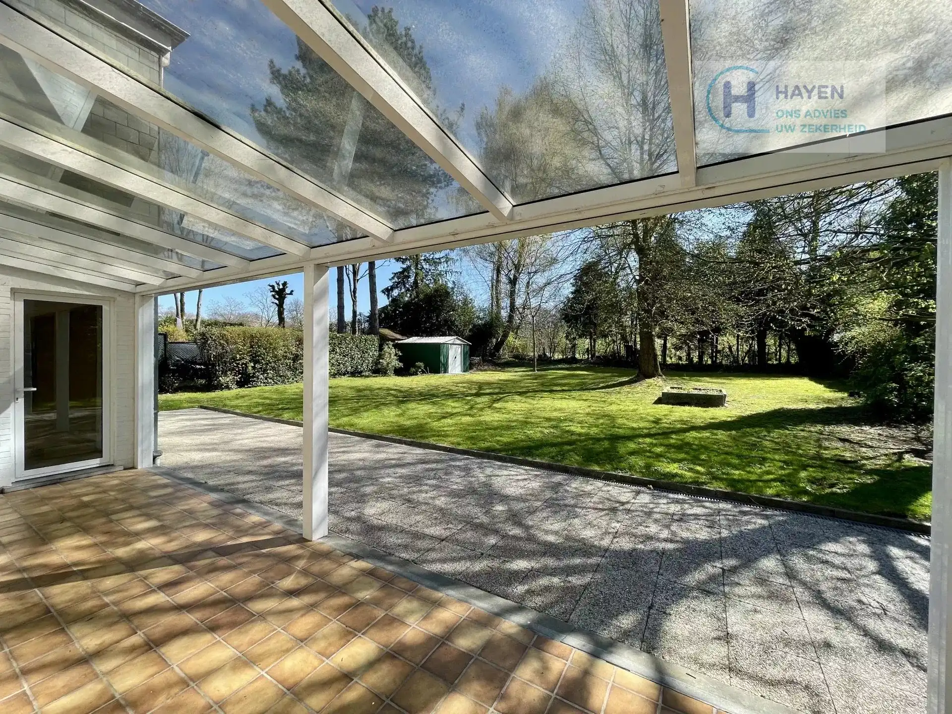 Villa met 4 slaapkamers en tuin foto 10